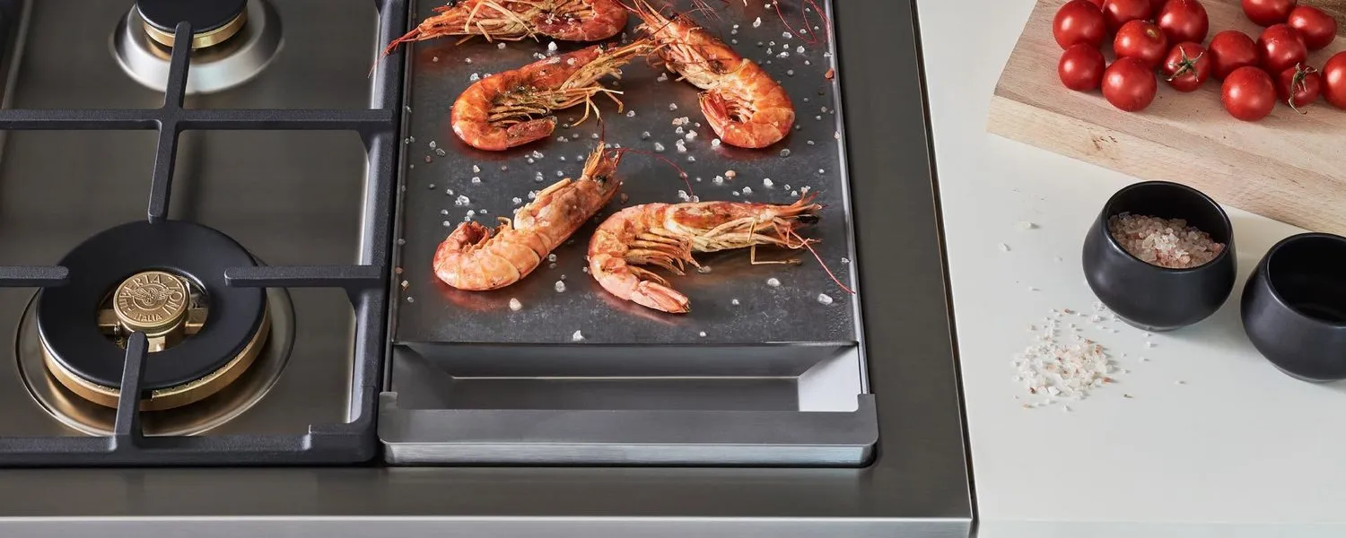 Bertazzoni PROF486GDFSBIT 48 Inch Dual Fuel Range, 6 Brass Burners And Griddle , Electric Self Clean Oven Bianco