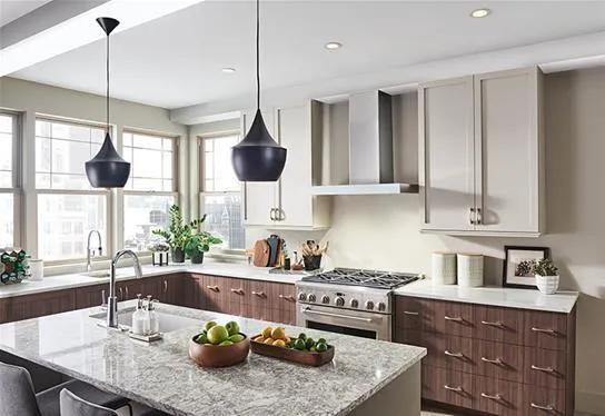 Best Range Hoods WCB3I36SBW Ispira 36-In. 650 Max Cfm Stainless Steel Chimney Range Hood With Purled&#8482; Light System And White Glass