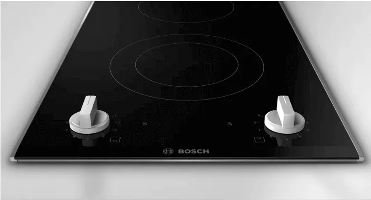 Bosch DHI623GSG 60 cm Built-In Stainless Steel Slimline Hood PKF375CA2E Domino electric Induction hob 30 cm Black, surface mount with frame HBF114BR0K 60cm Built-in Stainless Steel Oven