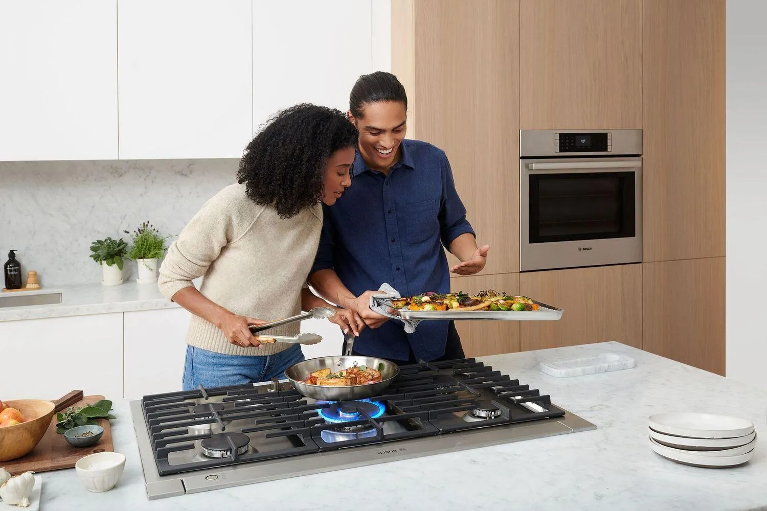 Bosch NGM8659UC 800 Series Gas Cooktop 36" Stainless Steel Ngm8659Uc