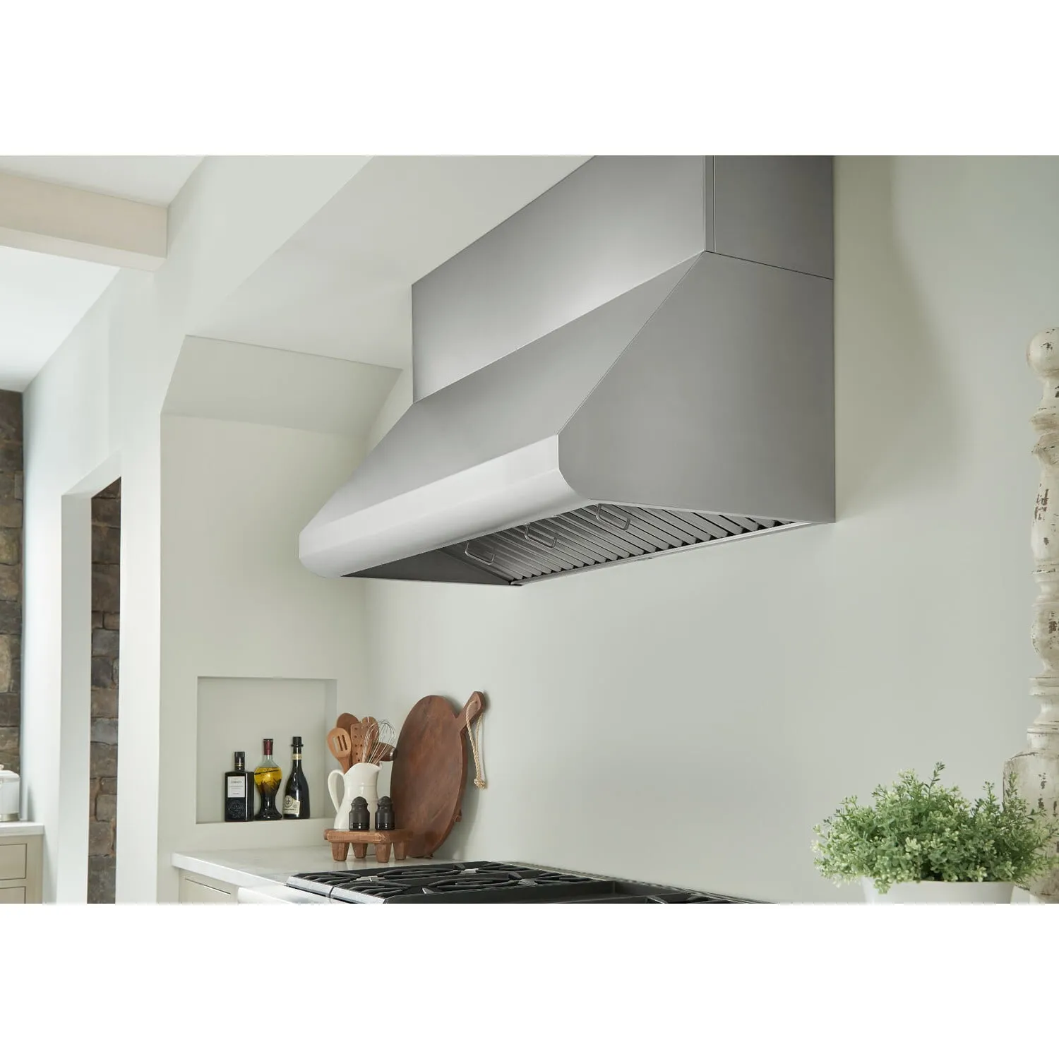 Broan E6048TSS Broan 48-Inch Convertible Wall-Mount Canopy Range Hood W/ Heat Sentry , 1200 Cfm, Stainless Steel