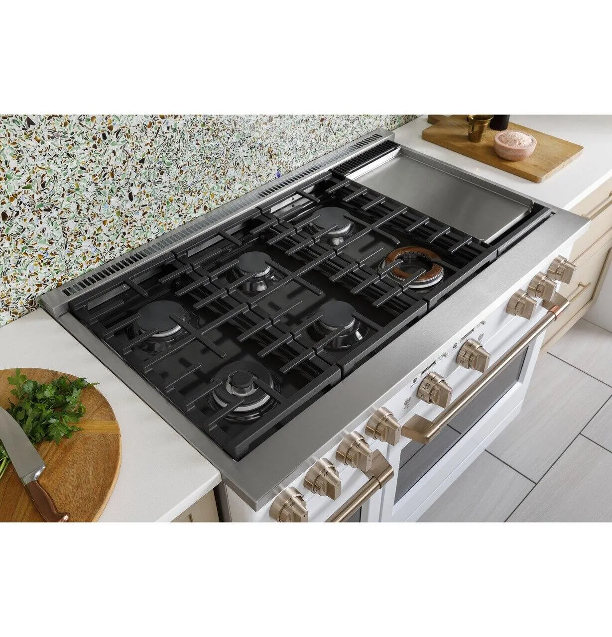 Cafe C2Y486P3TD1 Caf&#8482; 48" Smart Dual-Fuel Commercial-Style Range With 6 Burners And Griddle (Natural Gas)