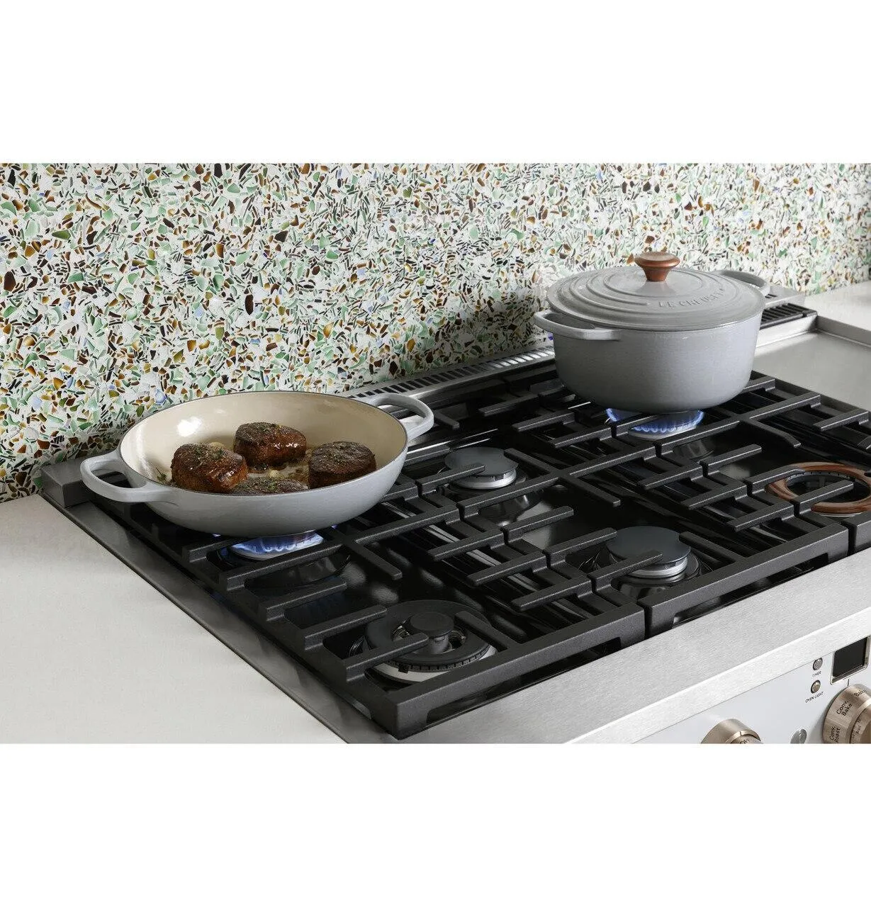 Cafe C2Y486P3TD1 Caf&#8482; 48" Smart Dual-Fuel Commercial-Style Range With 6 Burners And Griddle (Natural Gas)