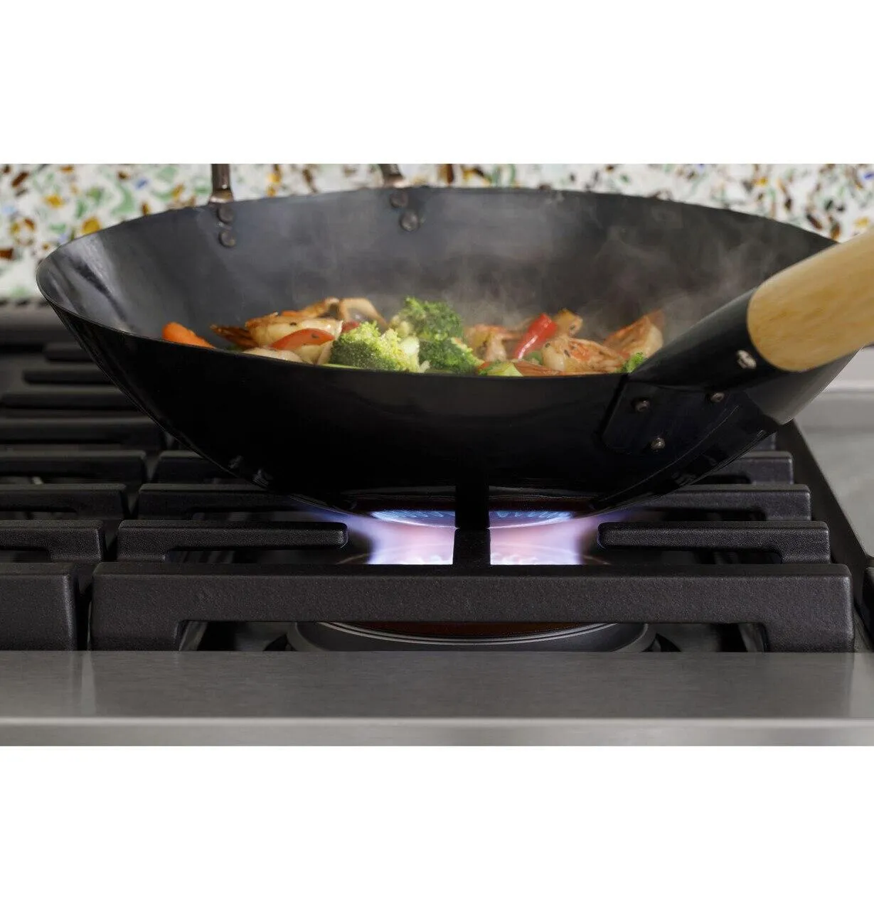 Cafe C2Y486P3TD1 Caf&#8482; 48" Smart Dual-Fuel Commercial-Style Range With 6 Burners And Griddle (Natural Gas)