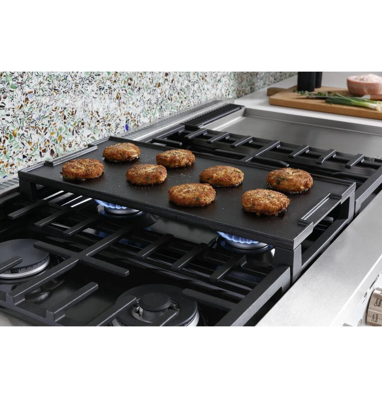 Cafe C2Y486P3TD1 Caf&#8482; 48" Smart Dual-Fuel Commercial-Style Range With 6 Burners And Griddle (Natural Gas)