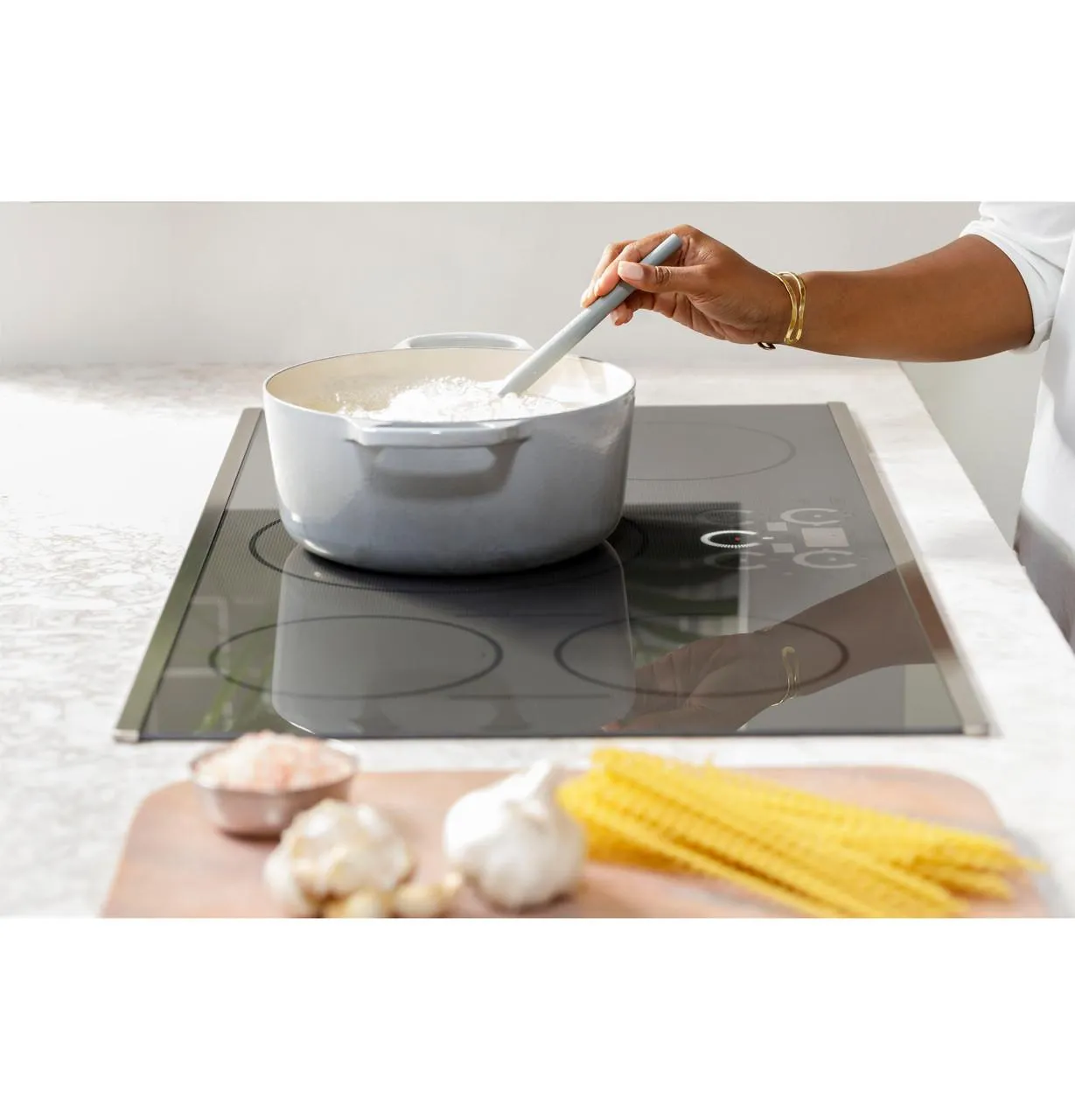 Cafe CHP90301TBB Caf&#8482; Series 30" Built-In Touch Control Induction Cooktop