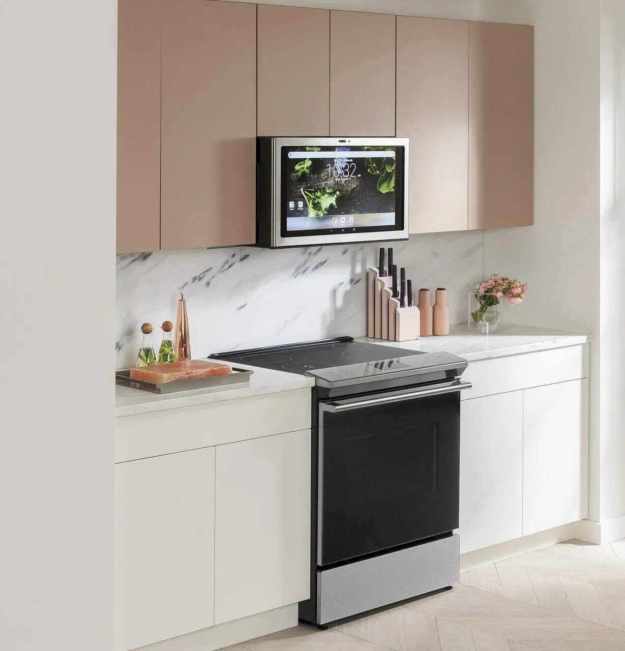 Cafe CHS90XM2NS5 Caf 30" Smart Slide-In, Front-Control, Induction And Convection Range With In-Oven Camera In Platinum Glass