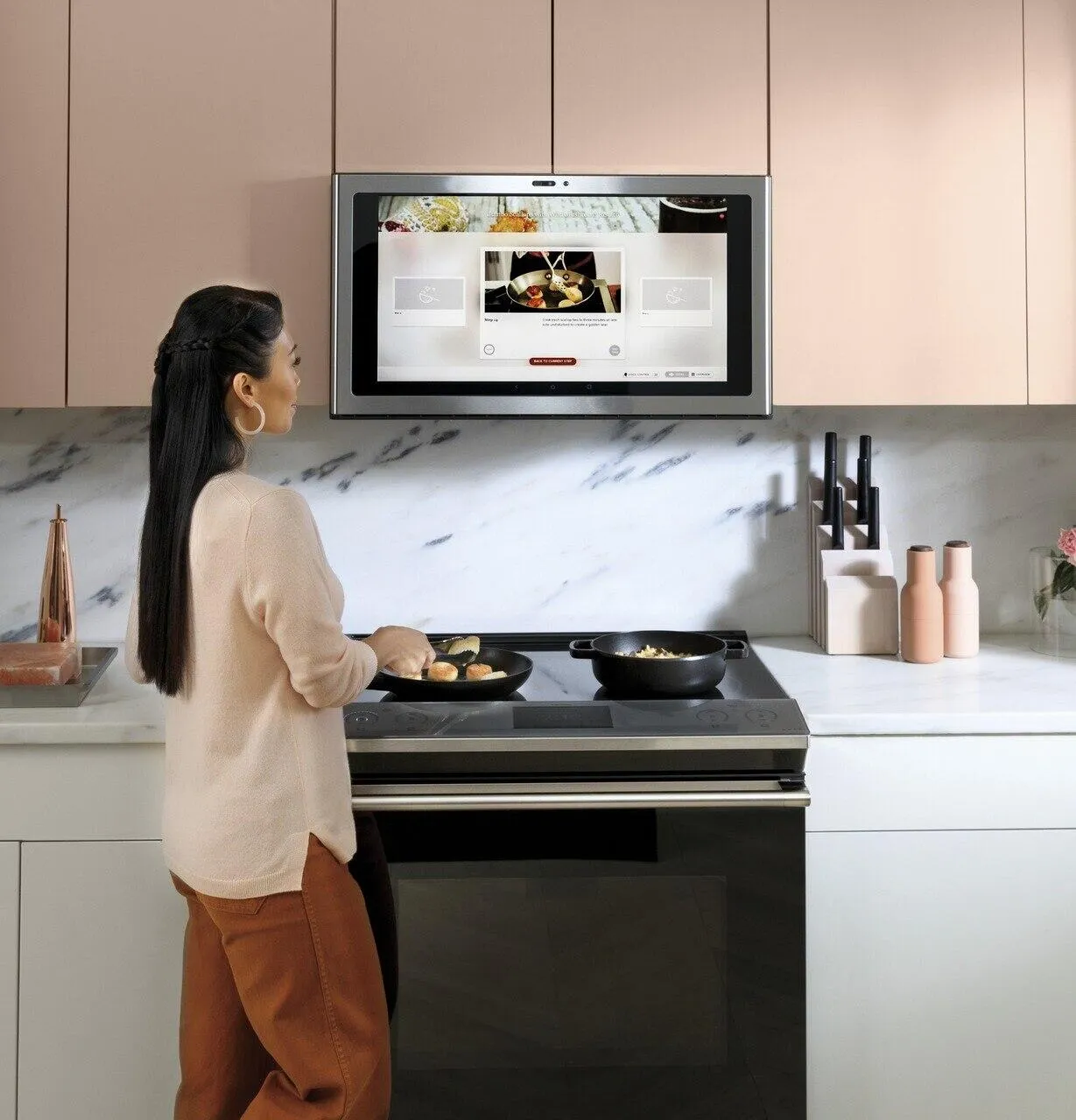 Cafe CHS90XM2NS5 Caf 30" Smart Slide-In, Front-Control, Induction And Convection Range With In-Oven Camera In Platinum Glass