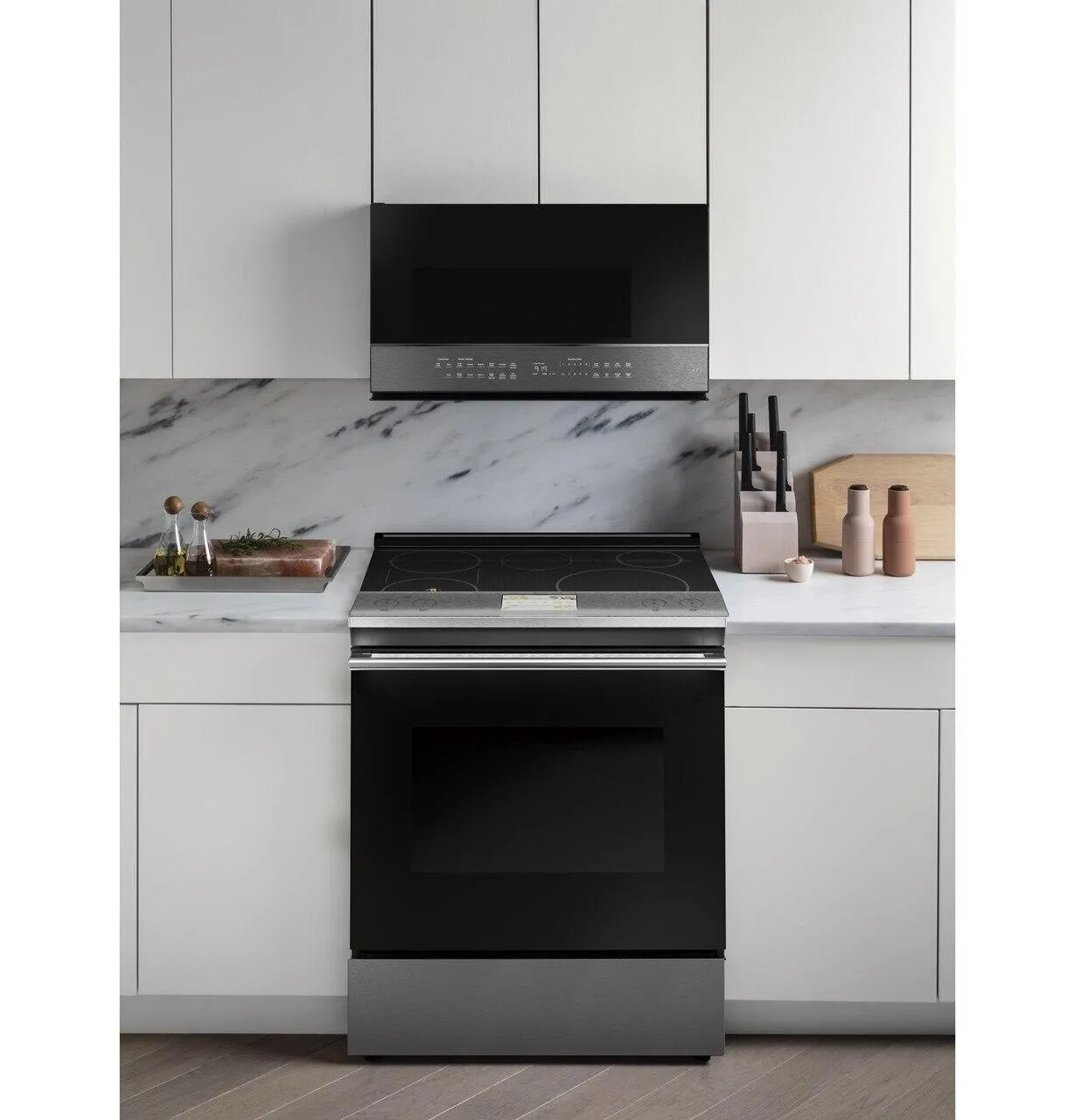 Cafe CHS90XM2NS5 Caf 30" Smart Slide-In, Front-Control, Induction And Convection Range With In-Oven Camera In Platinum Glass