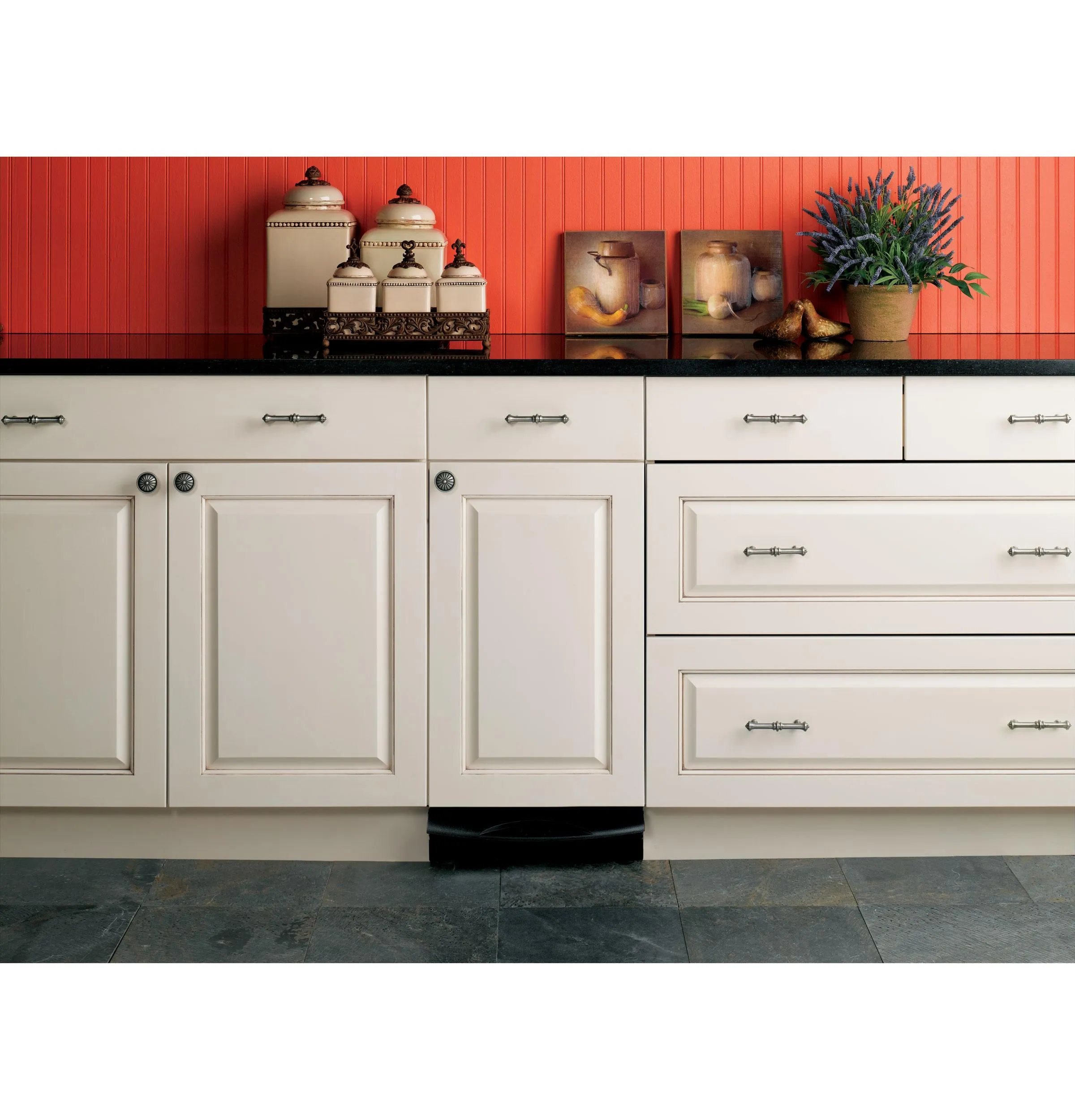 Cafe UCG1510NII Universal 15" Panel-Ready Built-In Compactor