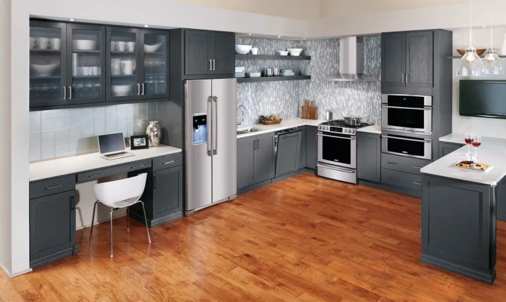 Electrolux EI30GF45QS 30'' Gas Front Control Freestanding Range