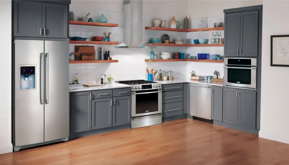 Electrolux EI30GF45QS 30'' Gas Front Control Freestanding Range