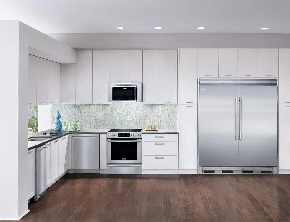 Electrolux EI30GF45QS 30'' Gas Front Control Freestanding Range