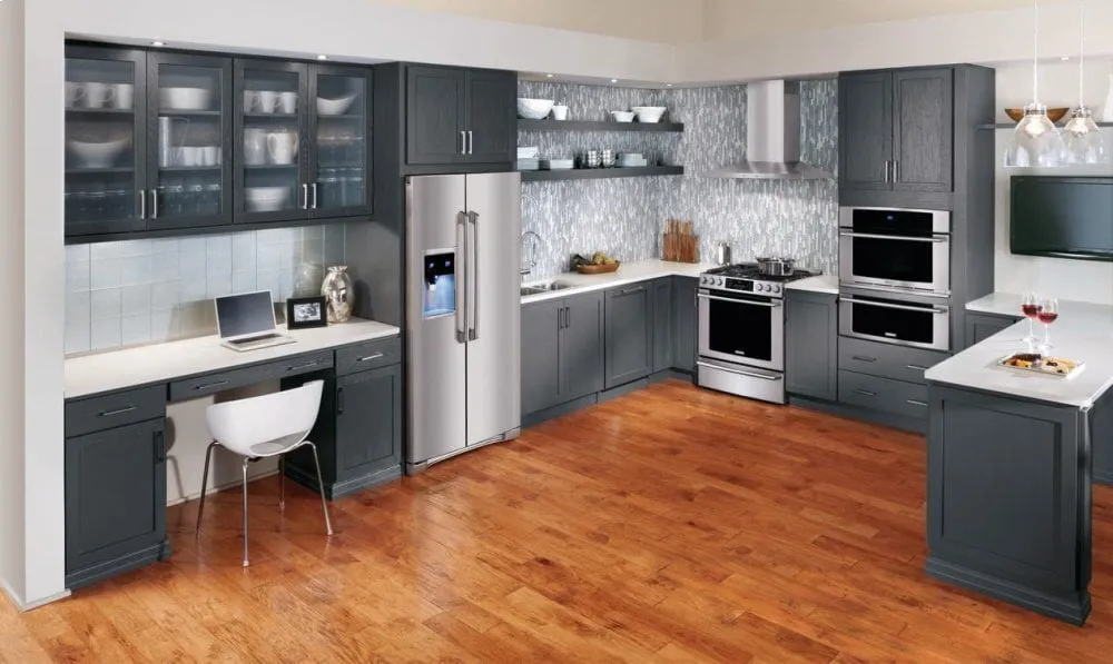 Electrolux EI30GF45QS 30'' Gas Front Control Freestanding Range