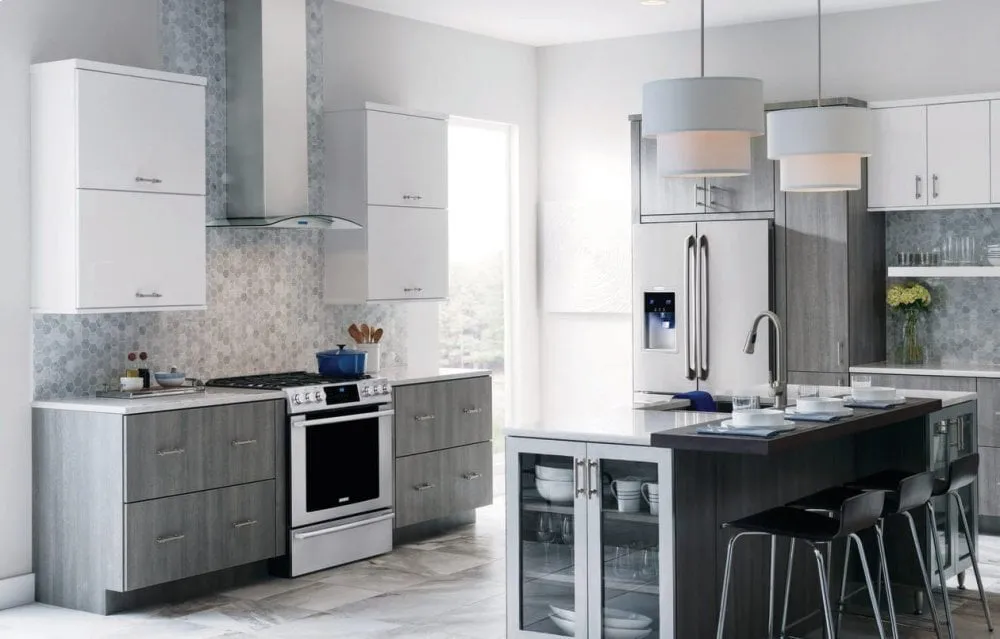 Electrolux EI30GF45QS 30'' Gas Front Control Freestanding Range
