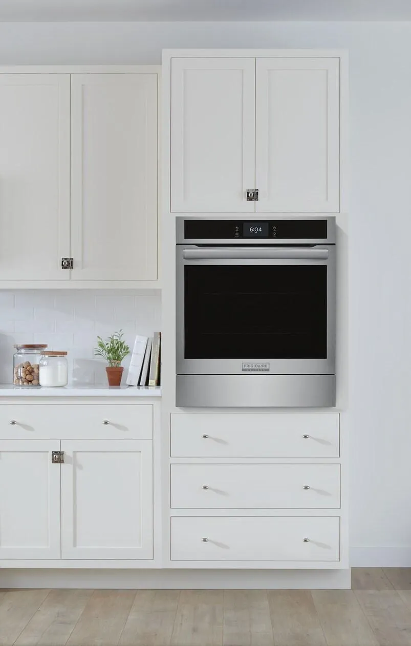 Frigidaire GCWS2438AF Frigidaire Gallery 24" Single Electric Wall Oven With Air Fry