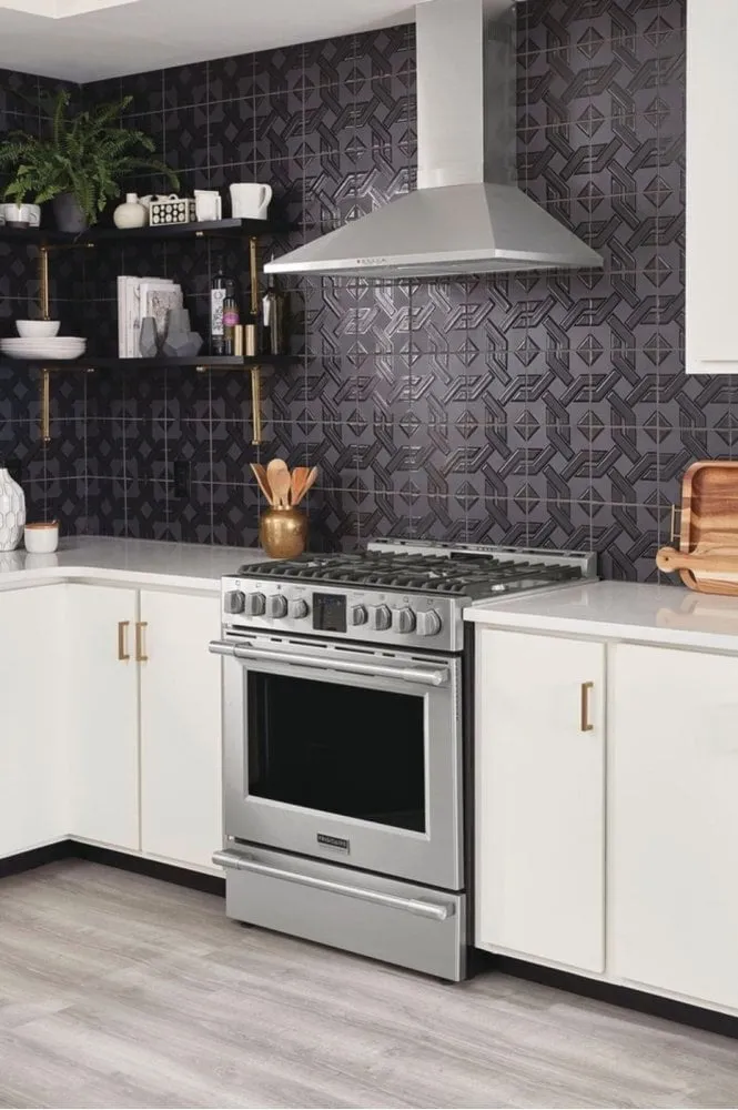 Frigidaire PCFG3078AF Frigidaire Professional 30'' Front Control Gas Range With Air Fry