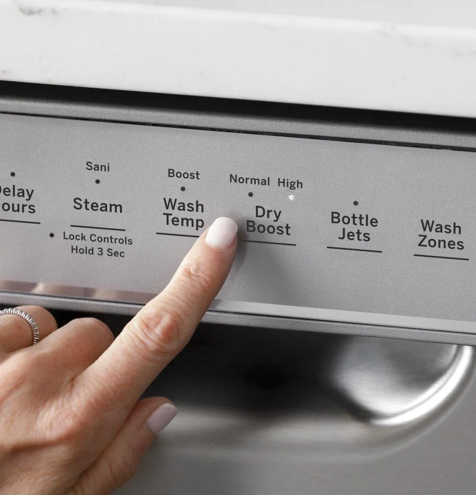 Ge Appliances GDF645SGNWW Ge Front Control With Stainless Steel Interior Dishwasher With Sanitize Cycle & Dry Boost