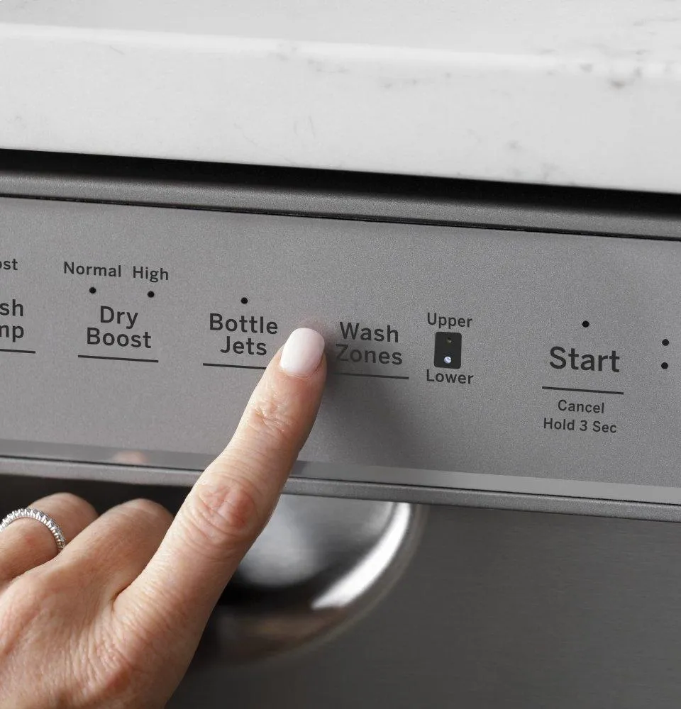 Ge Appliances GDF645SGNWW Ge Front Control With Stainless Steel Interior Dishwasher With Sanitize Cycle & Dry Boost