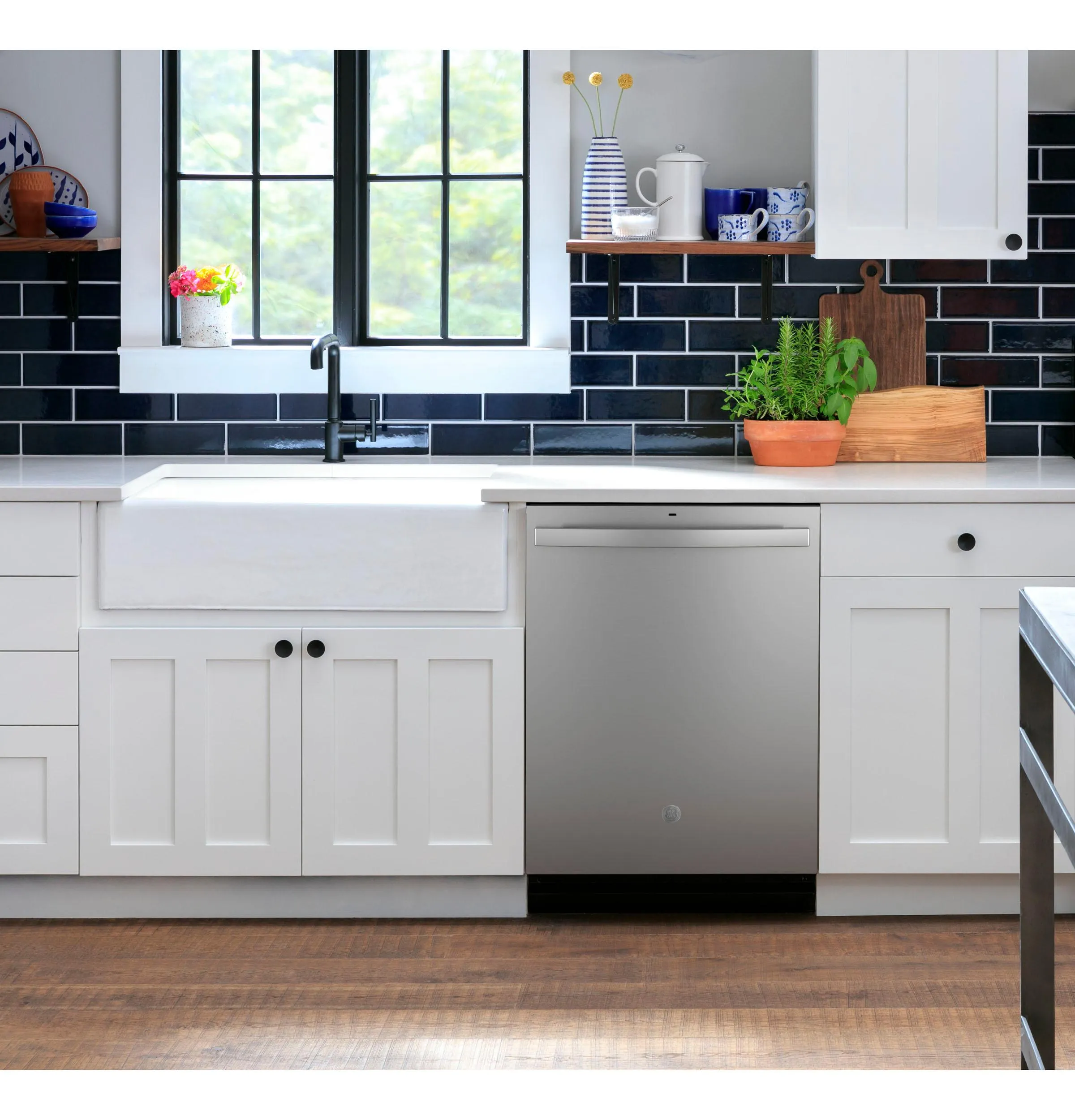 Ge Appliances GDT535PYVFS Ge Top Control With Plastic Interior Dishwasher With Sanitize Cycle & Dry Boost