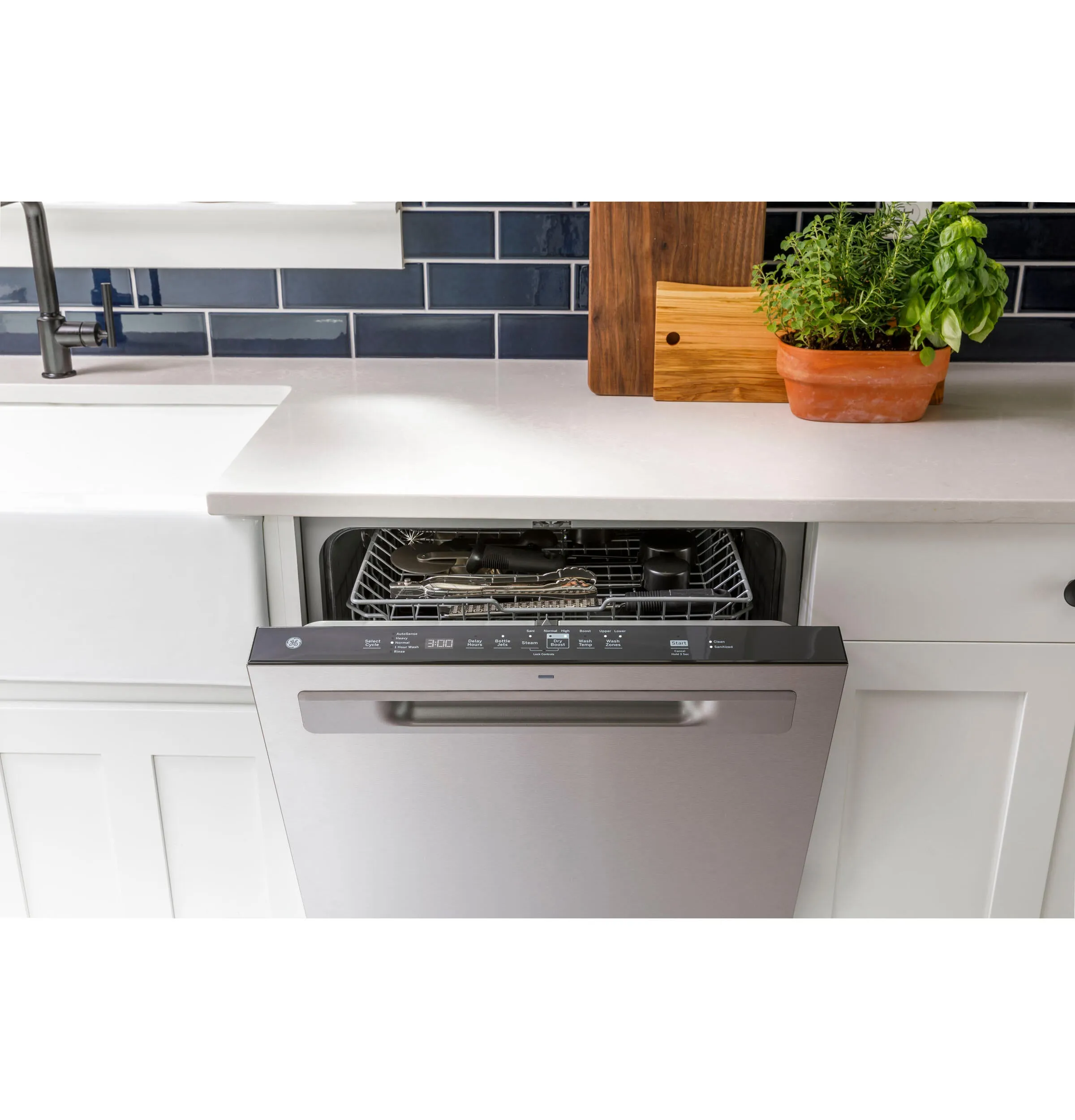 Ge Appliances GDT630PYRFS Ge Top Control With Plastic Interior Dishwasher With Sanitize Cycle & Dry Boost
