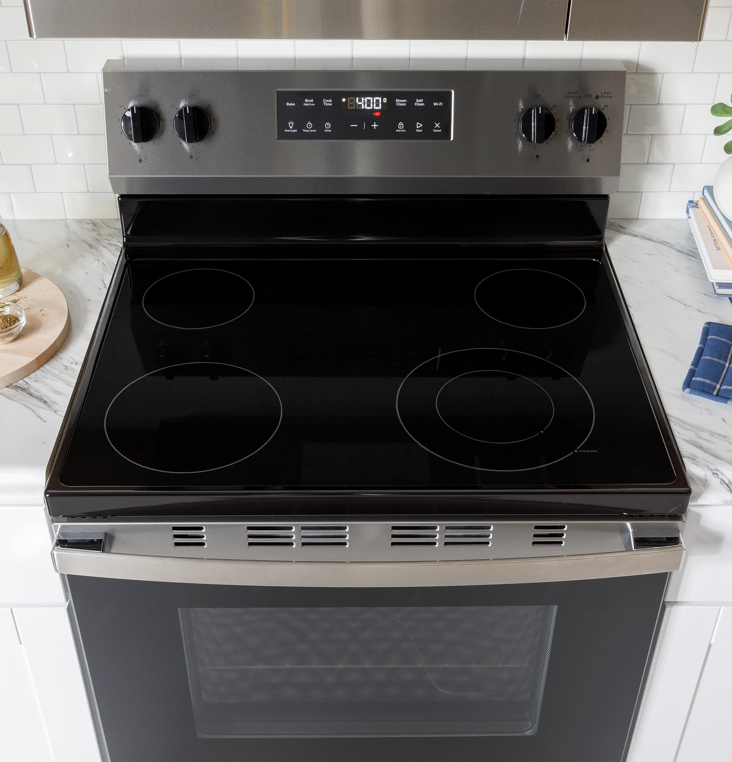 Ge Appliances GRF400SVSS Ge 30" Free-Standing Electric Range