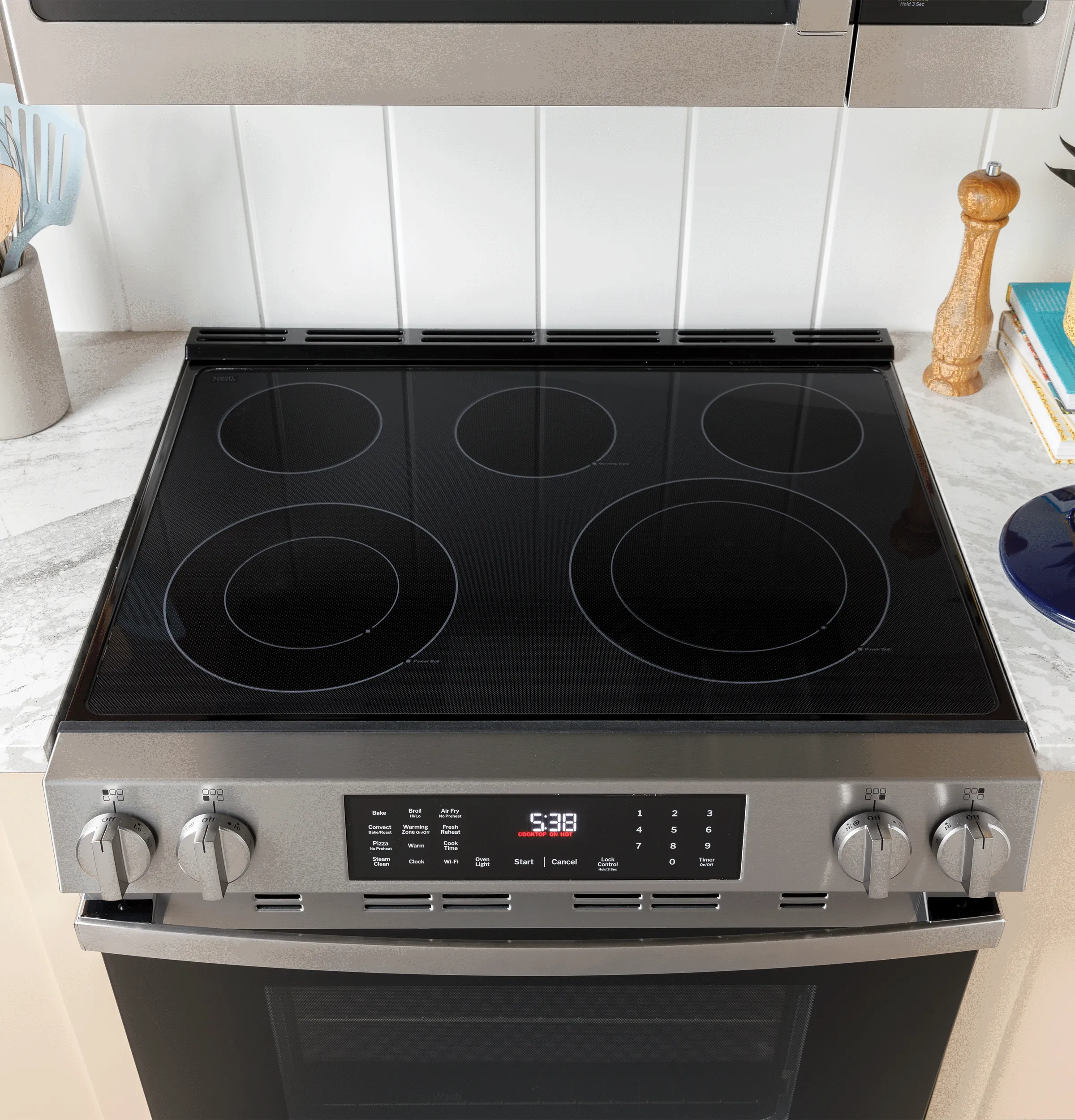 Ge Appliances GRF500PVBB Ge 30" Free-Standing Electric Range