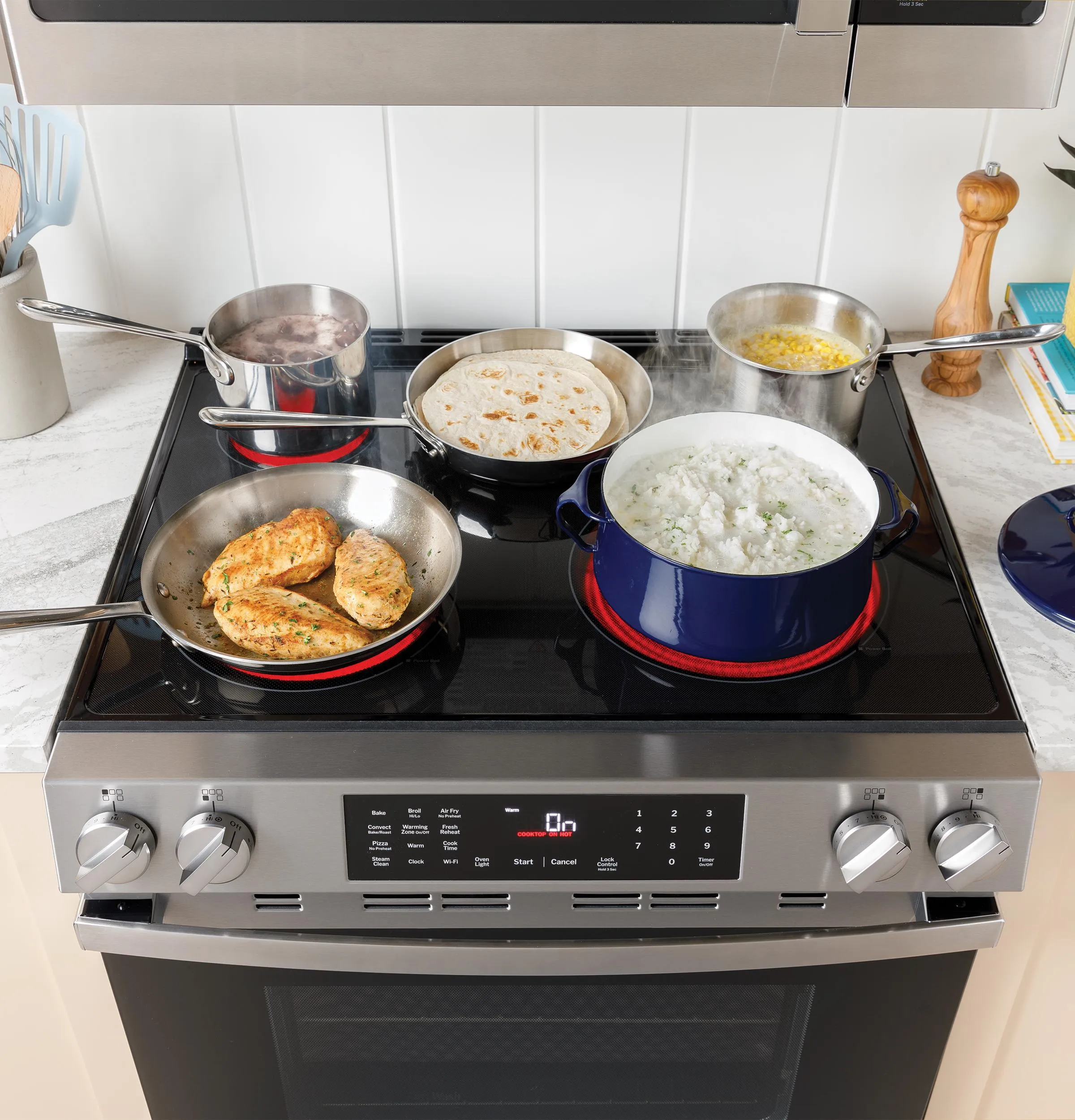 Ge Appliances GRF500PVSS Ge 30" Free-Standing Electric Range