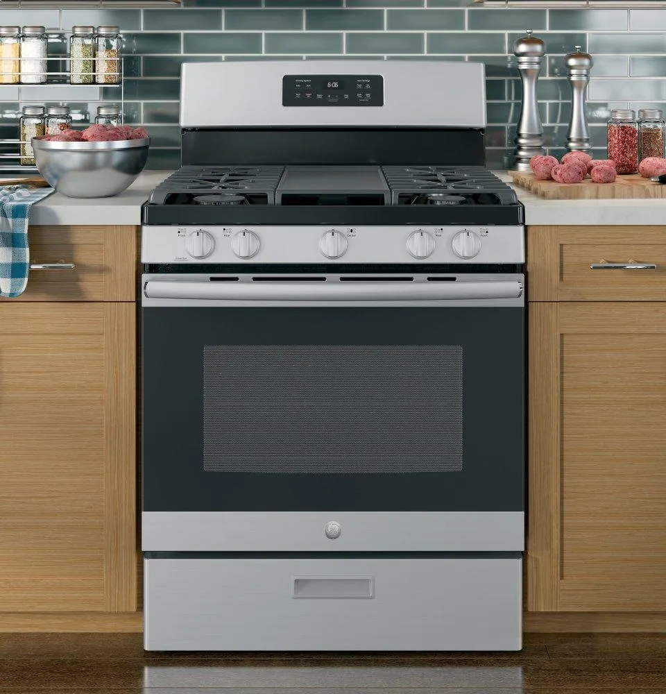 Ge Appliances JGBS66REKSS Ge 30" Free-Standing Gas Range