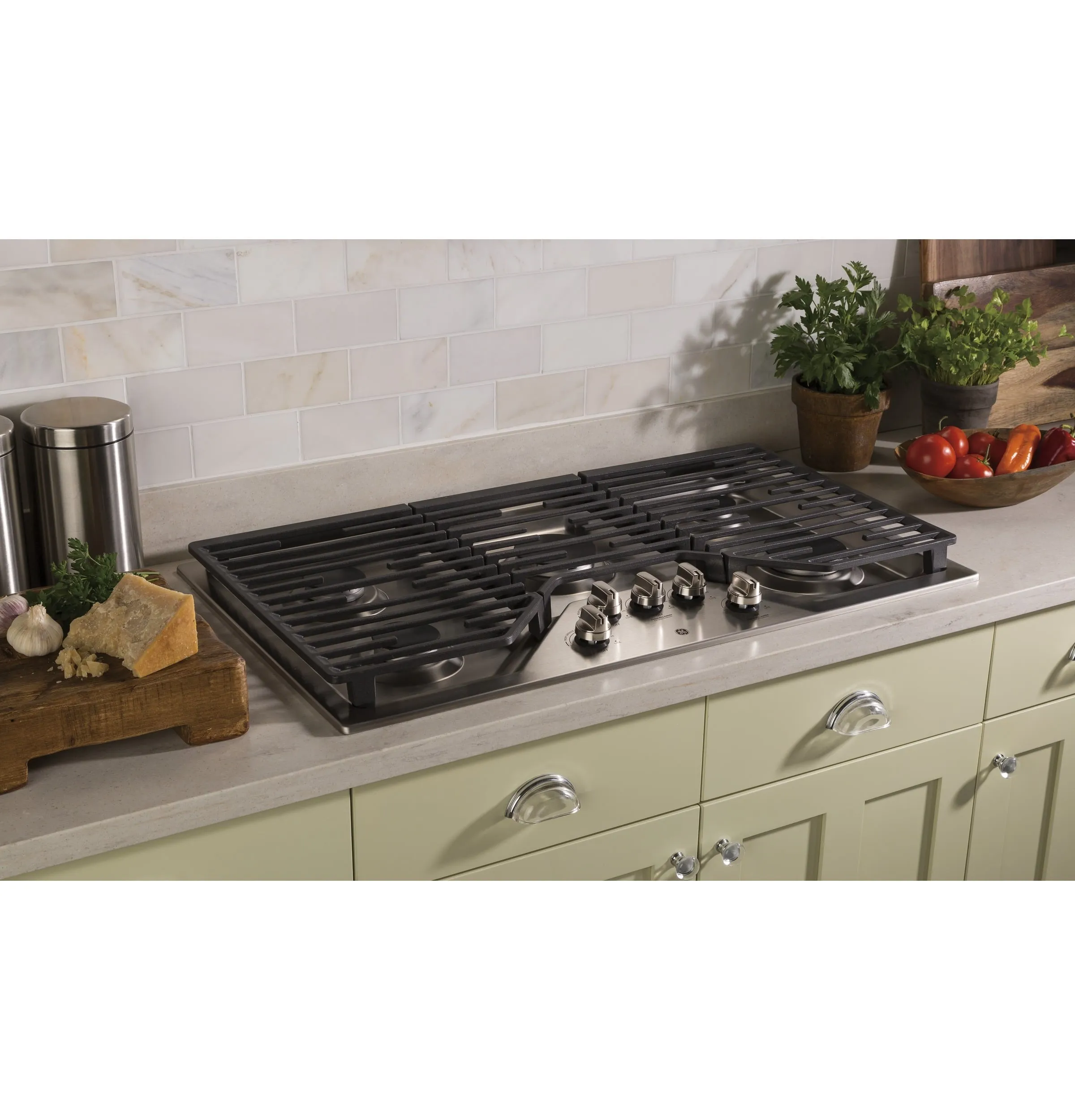 Ge Appliances JGP5036SLSS Ge 36" Built-In Gas Cooktop With 5 Burners And Dishwasher Safe Grates