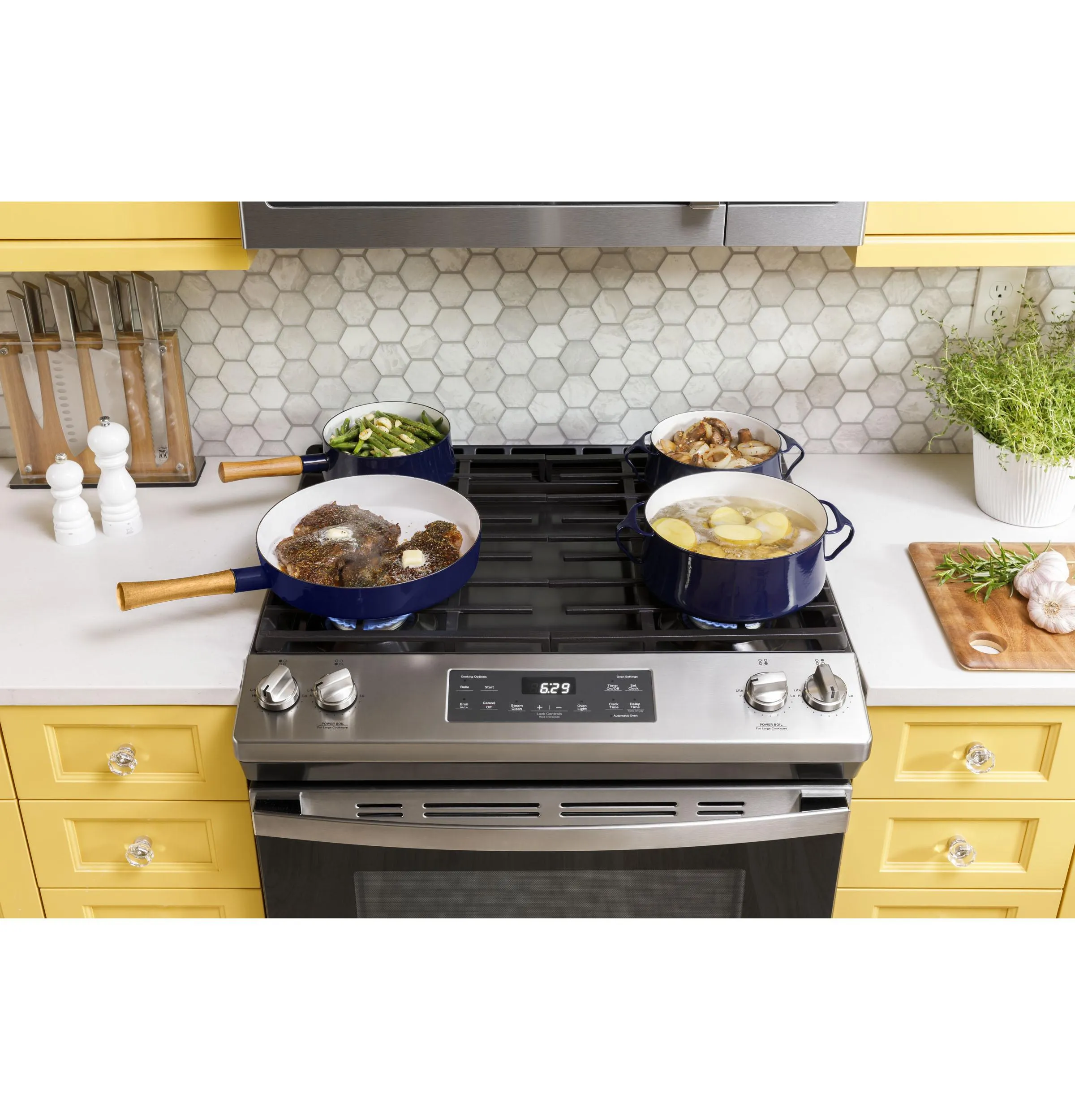 Ge Appliances JGSS61SPSS Ge 30" Slide-In Front Control Gas Range