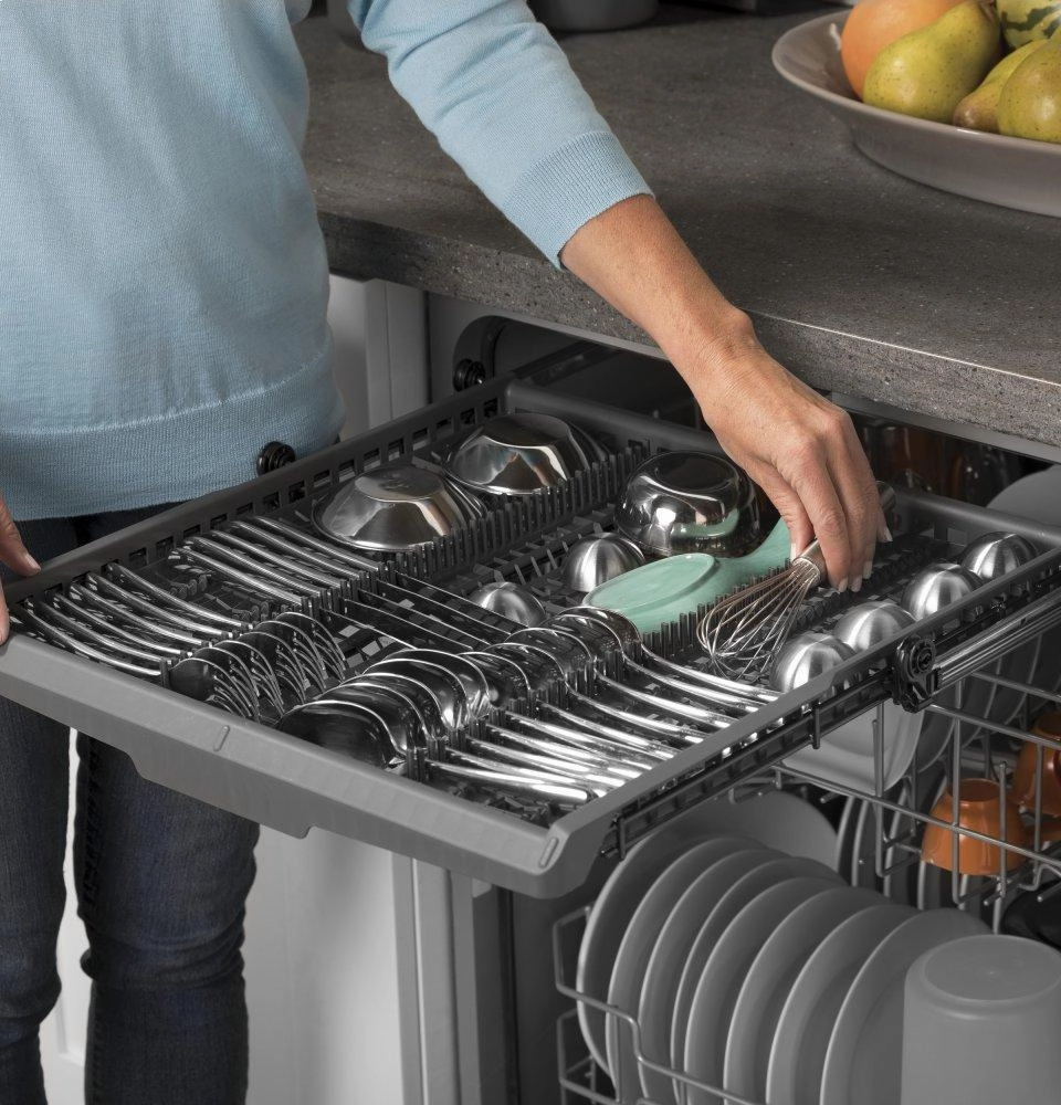 Ge Appliances GDF630PGMBB Ge Front Control With Plastic Interior Dishwasher With Sanitize Cycle & Dry Boost