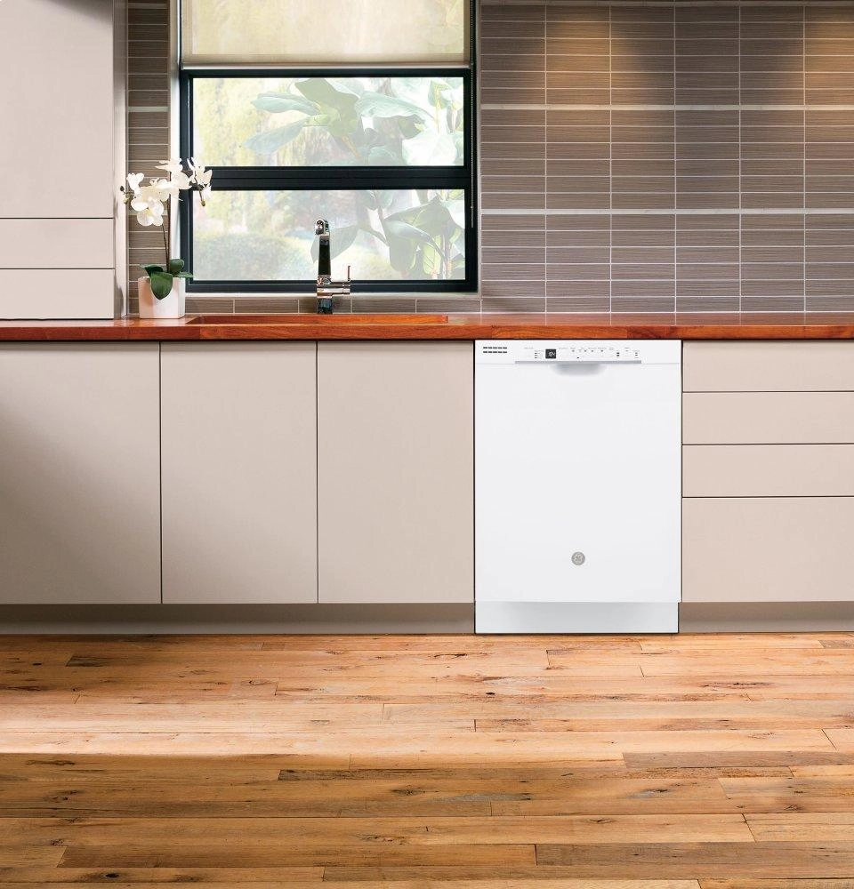 Ge Appliances GDF640HGMWW Ge Front Control With Stainless Interior Door Dishwasher With Sanitize Cycle & Dry Boost
