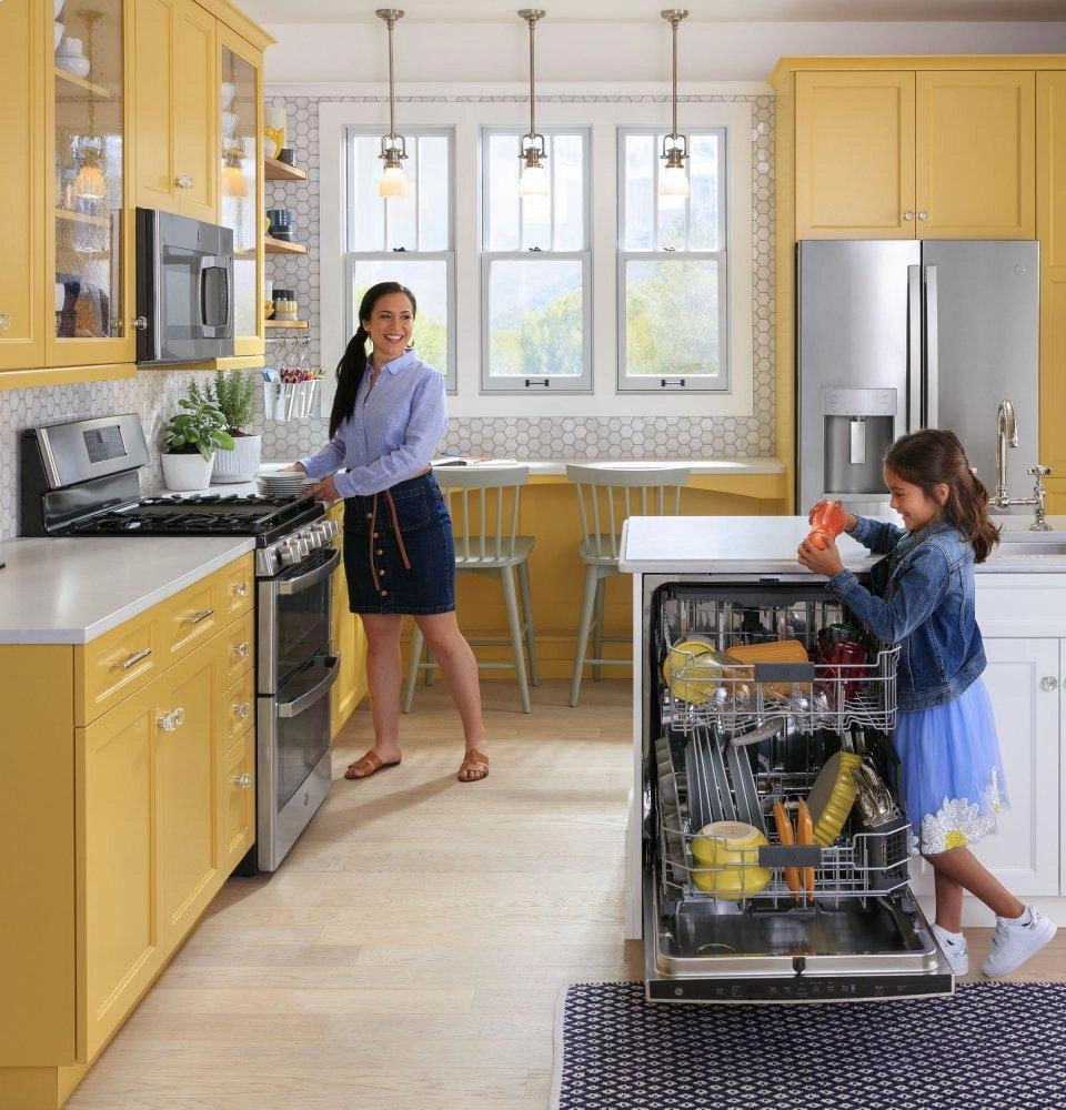 Ge Appliances GDP665SYNFS Ge Fingerprint Resistant Top Control With Stainless Steel Interior Dishwasher With Sanitize Cycle & Dry Boost With Fan Assist