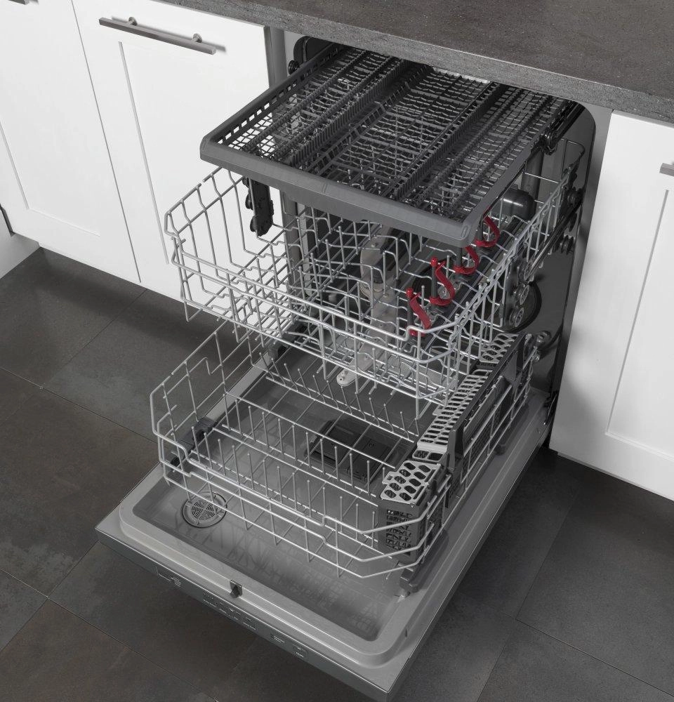 Ge Appliances GDT630PGMBB Ge Top Control With Plastic Interior Dishwasher With Sanitize Cycle & Dry Boost