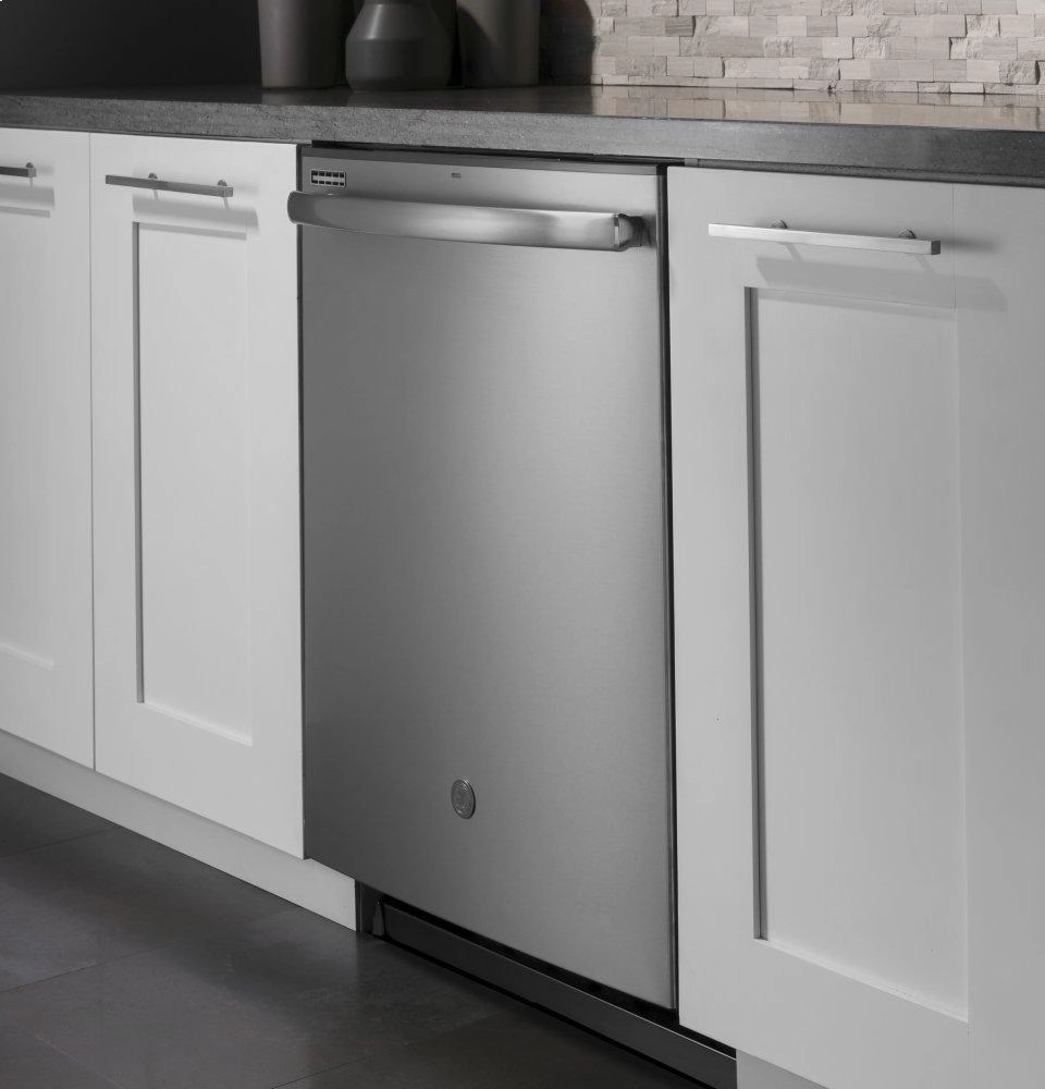 Ge Appliances GDT630PGMBB Ge Top Control With Plastic Interior Dishwasher With Sanitize Cycle & Dry Boost
