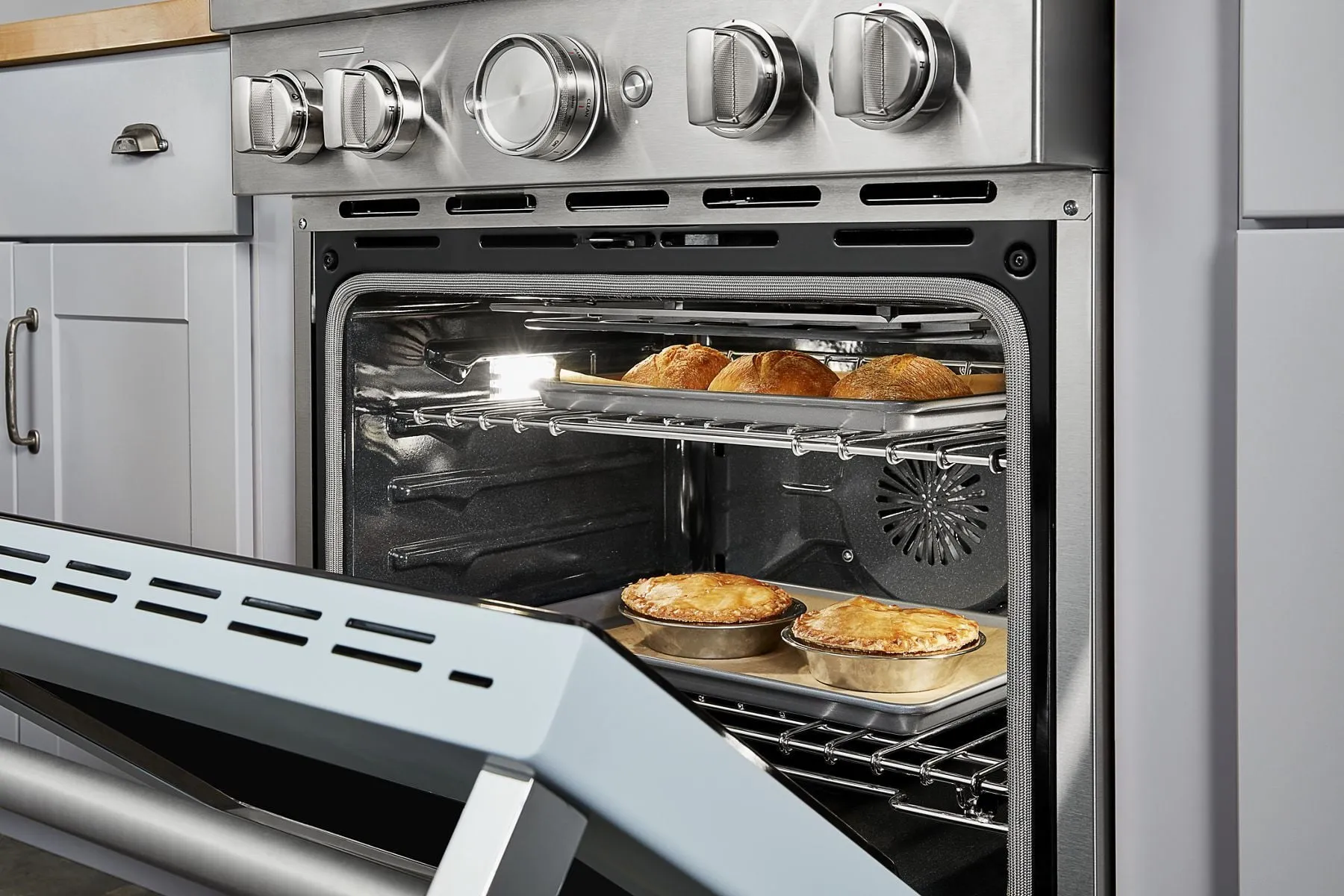 Kitchenaid KFDC500JMB Kitchenaid 30'' Smart Commercial-Style Dual Fuel Range With 4 Burners - Misty Blue