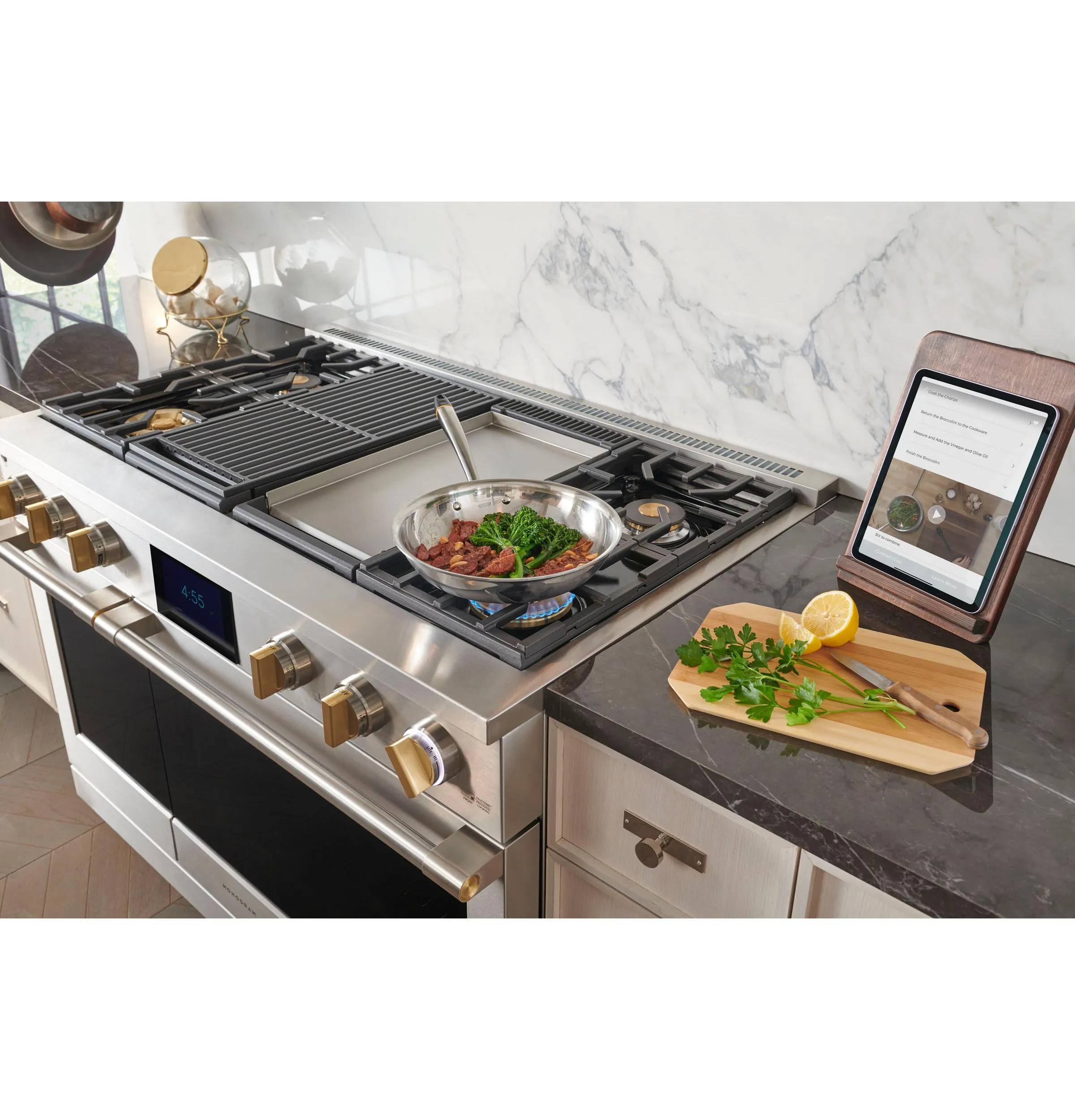 Monogram ZDP484NGTSS Monogram 48" Dual-Fuel Professional Range With 4 Burners, Grill, And Griddle