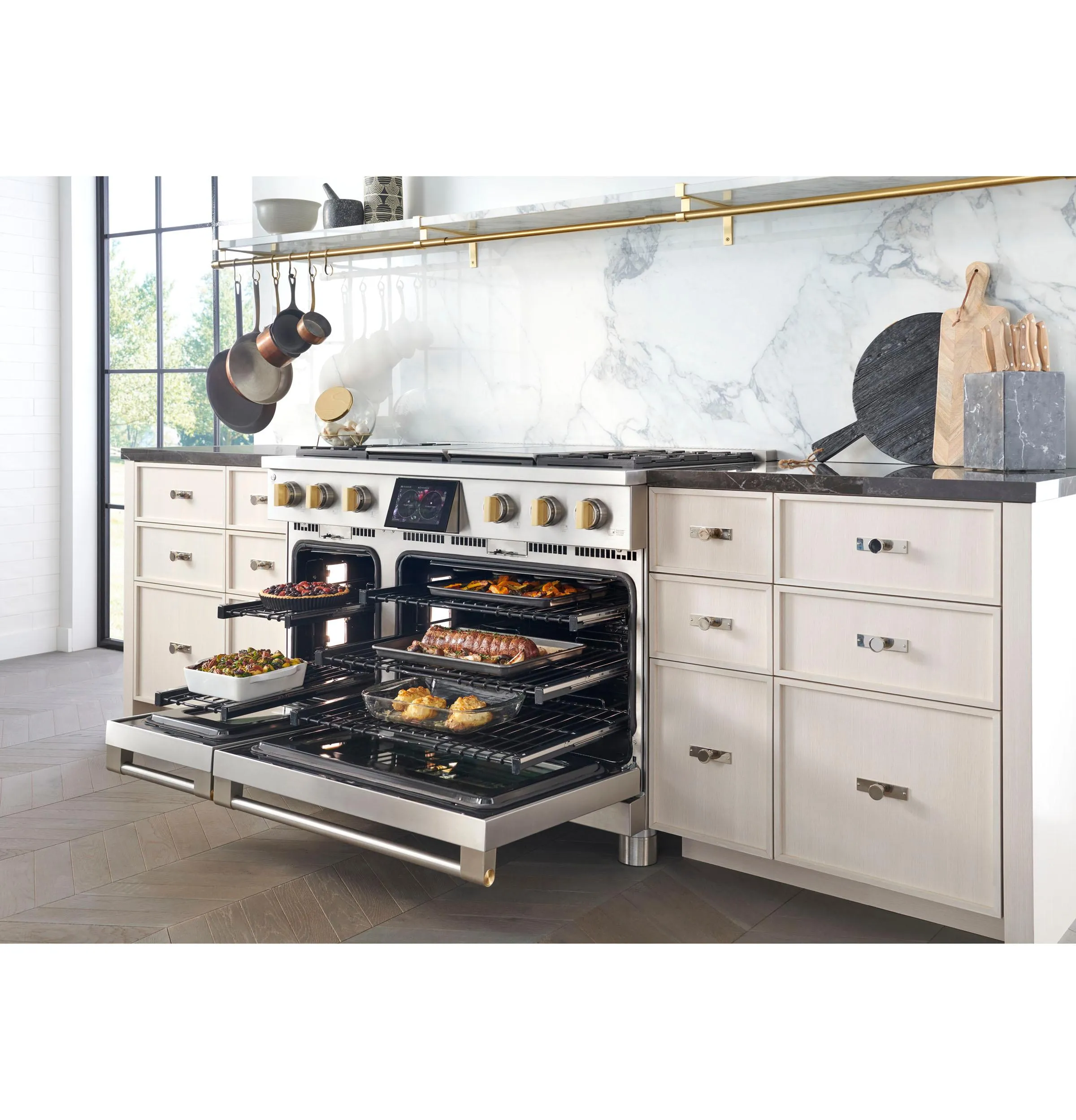 Monogram ZDP484NGTSS Monogram 48" Dual-Fuel Professional Range With 4 Burners, Grill, And Griddle