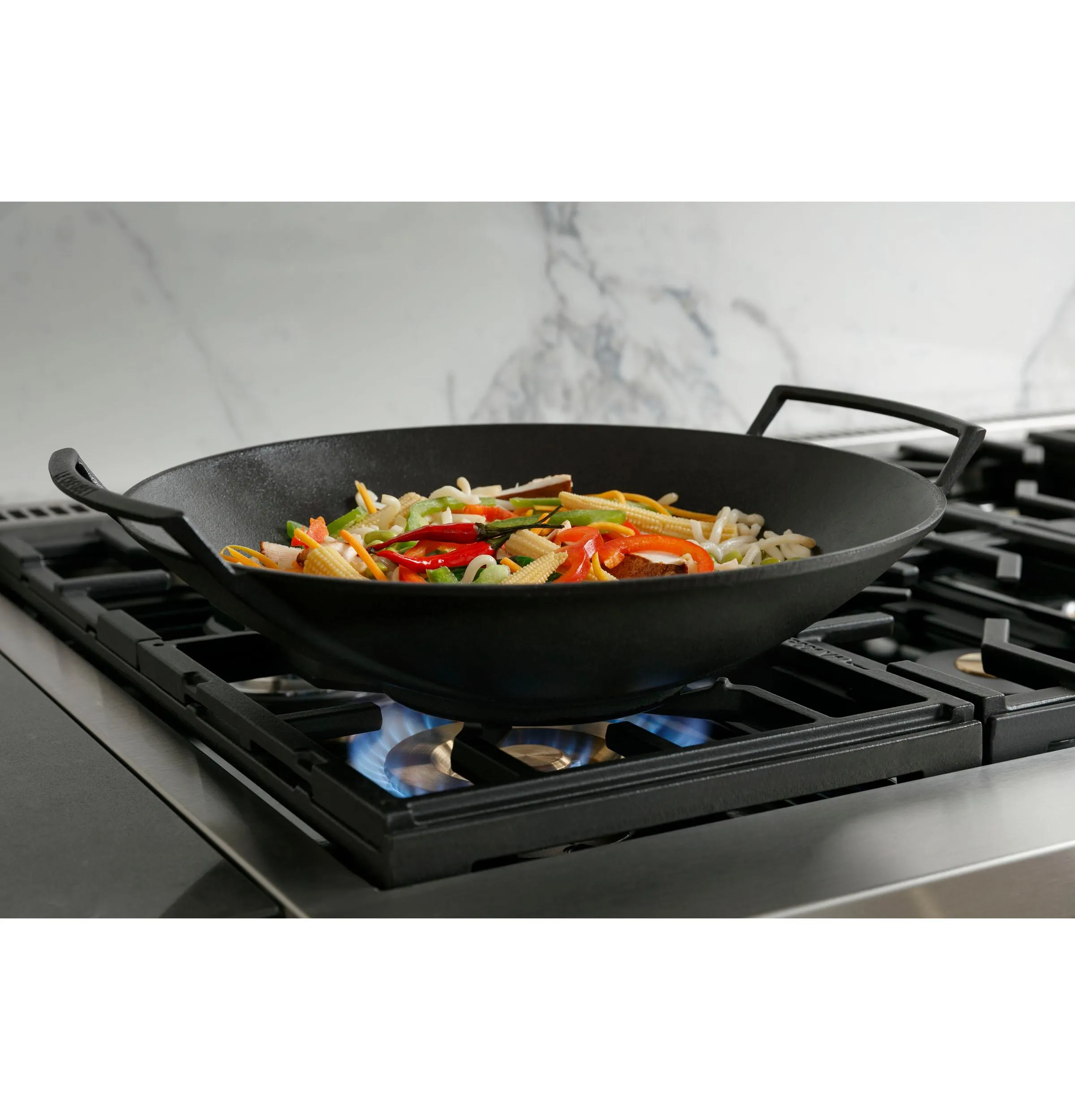 Monogram ZDP484NGTSS Monogram 48" Dual-Fuel Professional Range With 4 Burners, Grill, And Griddle