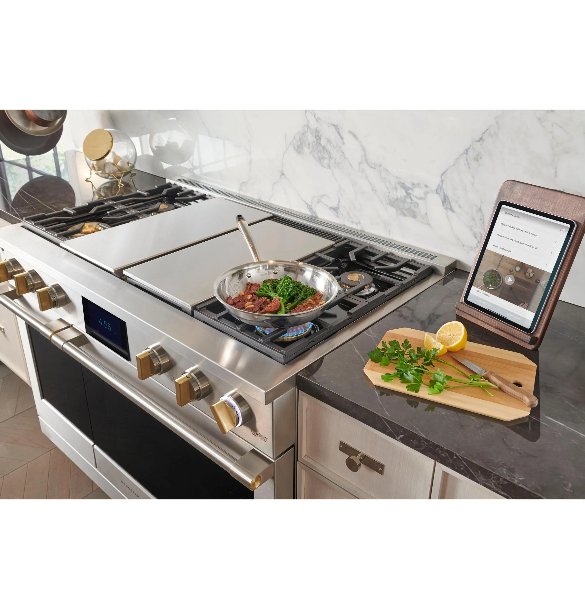 Monogram ZDP484NGTSS Monogram 48" Dual-Fuel Professional Range With 4 Burners, Grill, And Griddle