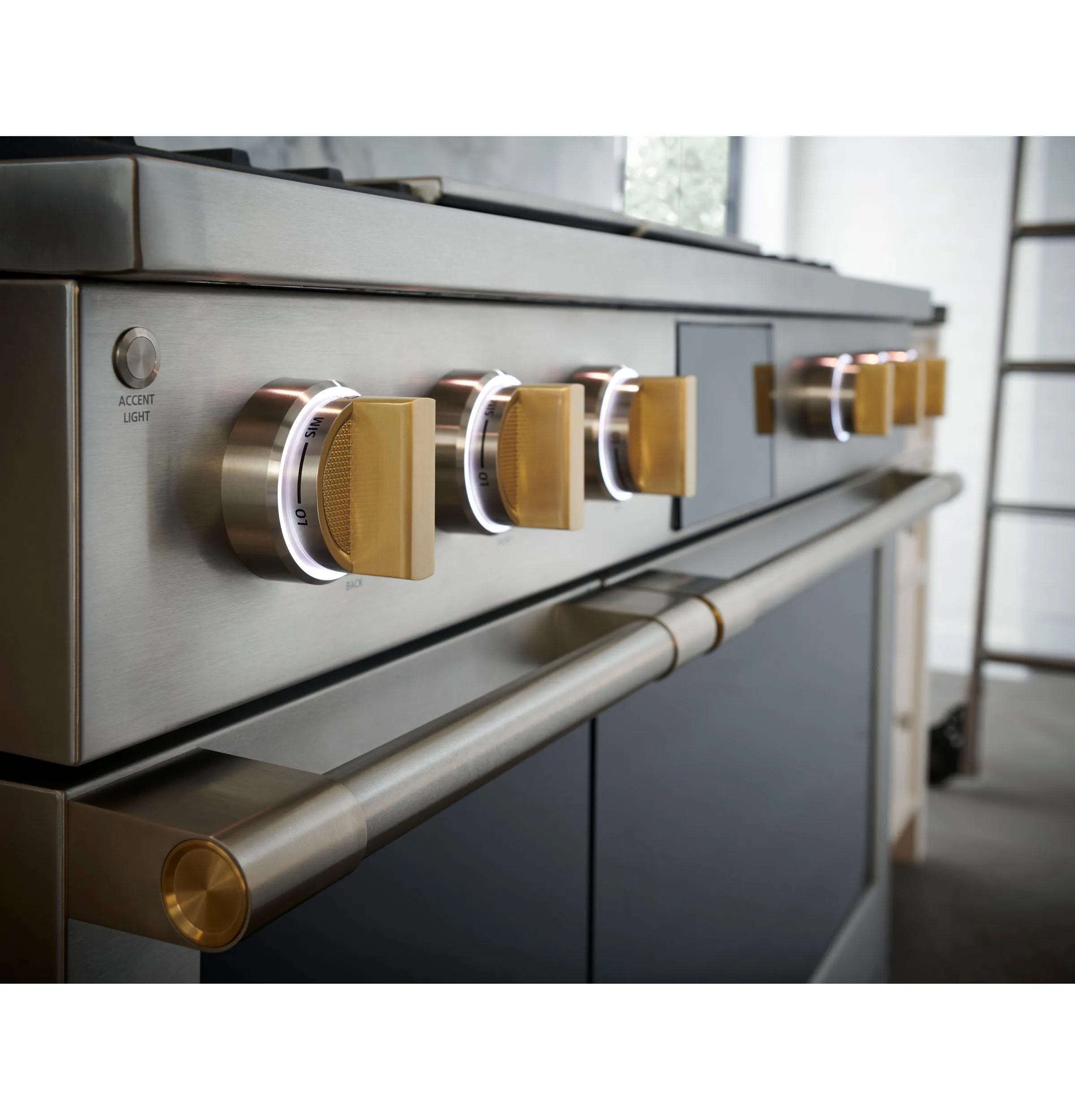 Monogram ZDP484NGTSS Monogram 48" Dual-Fuel Professional Range With 4 Burners, Grill, And Griddle