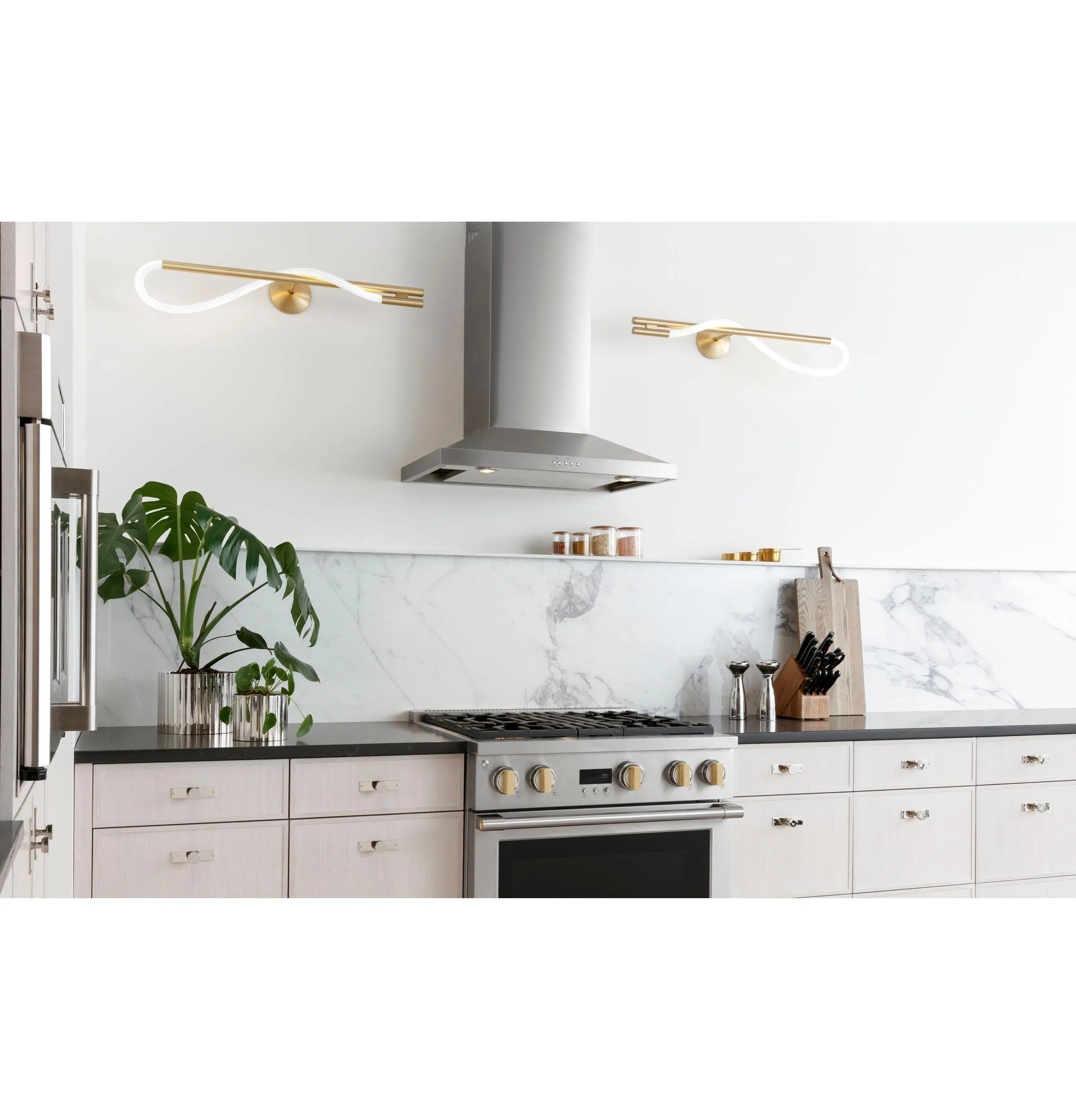 Monogram ZVW8301SWSS 30" Wall-Mounted Vent Hood
