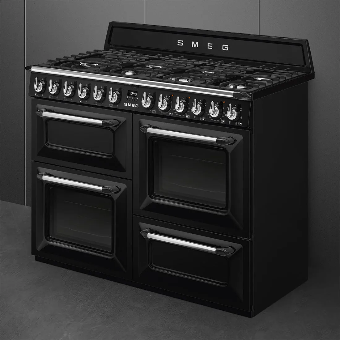 Smeg 110cm Victoria Dual Fuel Triple Cavity Freestanding Cooker Black