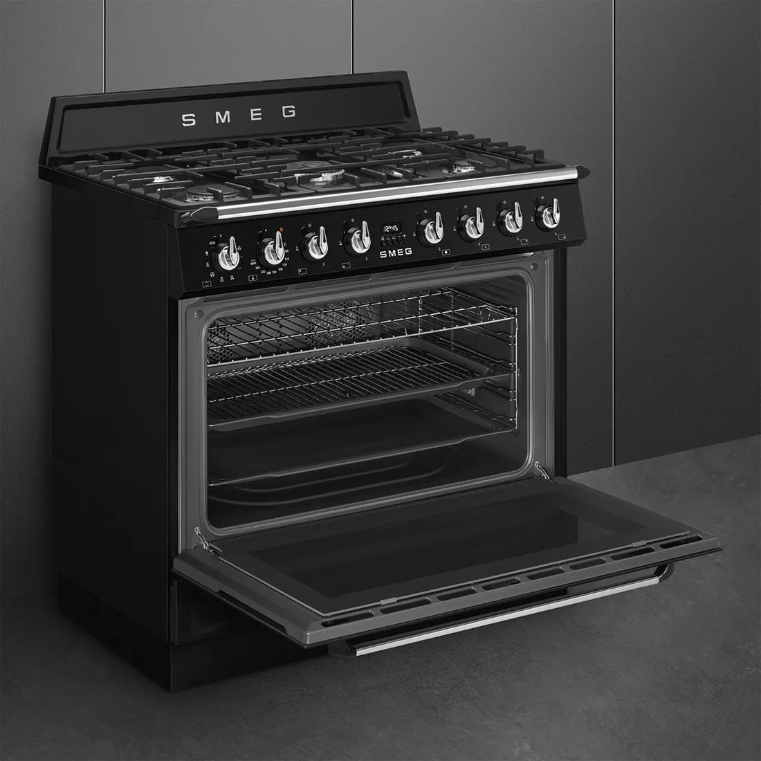 Smeg 90cm Victoria Dual Fuel MF Freestanding Cooker Black