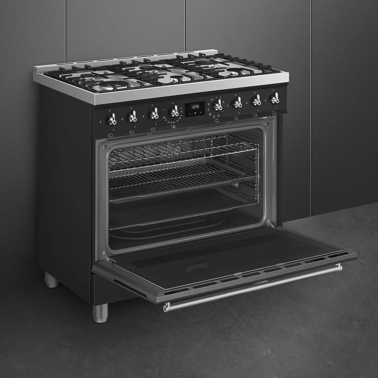 Smeg Classic Freestanding Cooker 90cm Matte Black