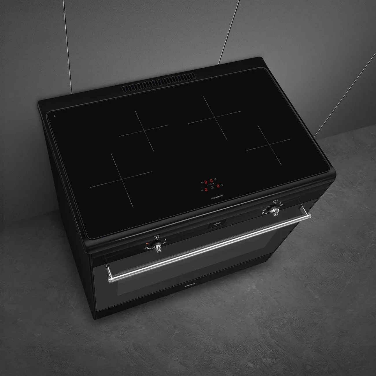 Smeg Classic Freestanding Cooker with Induction Cooktop 90cm Black