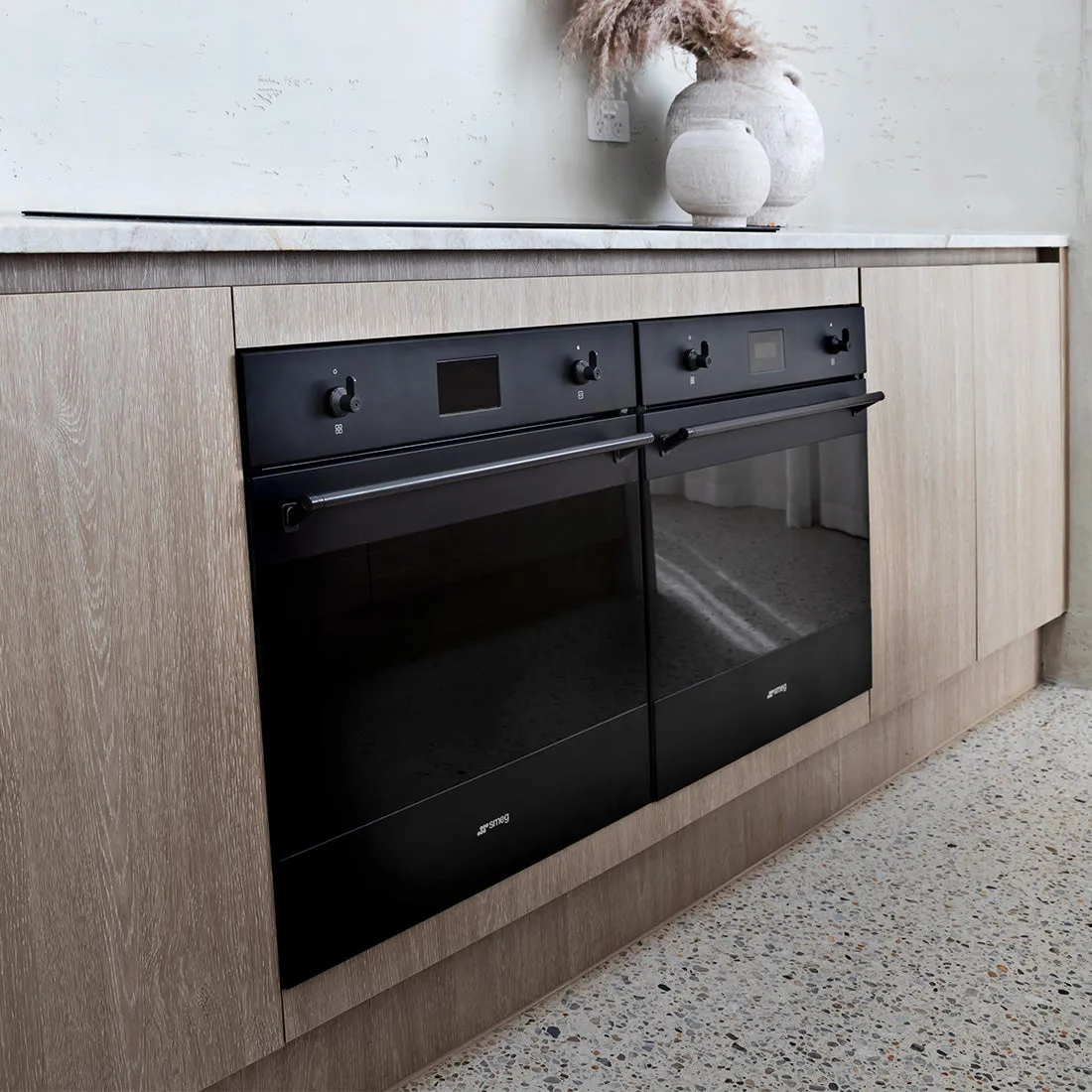 Smeg Classic Galileo Pyrolytic Steam 40 Oven Compact Screen Matte Black 60cm