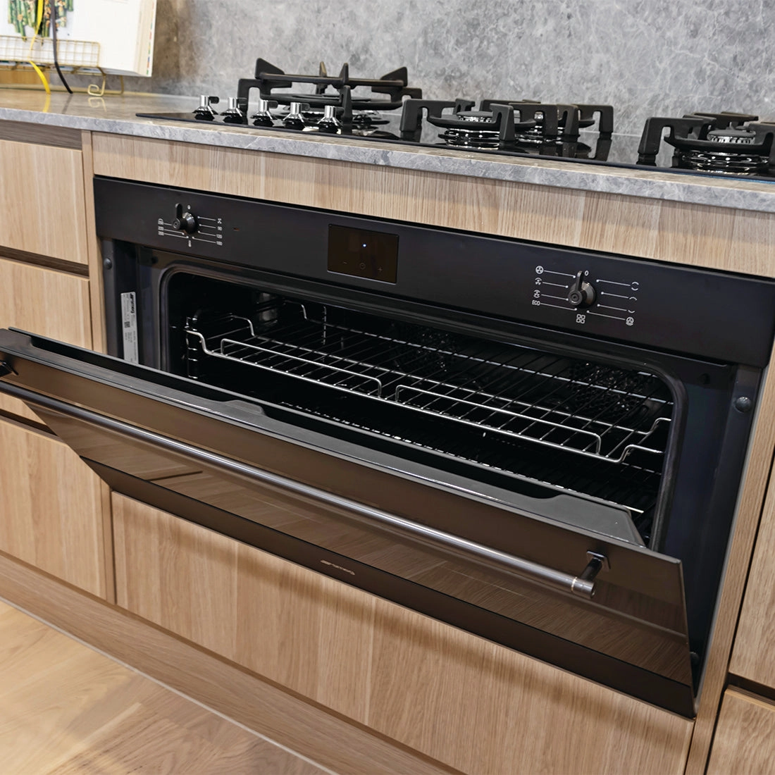 Smeg Classic Thermoseal Oven Matte Black 90cm