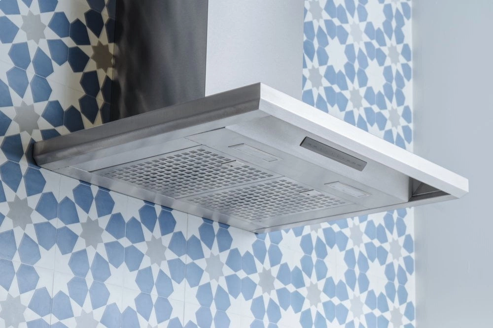 Thermador HMCB30WS 30-Inch Masterpiece Pyramid Chimney Wall Hood With 600 Cfm